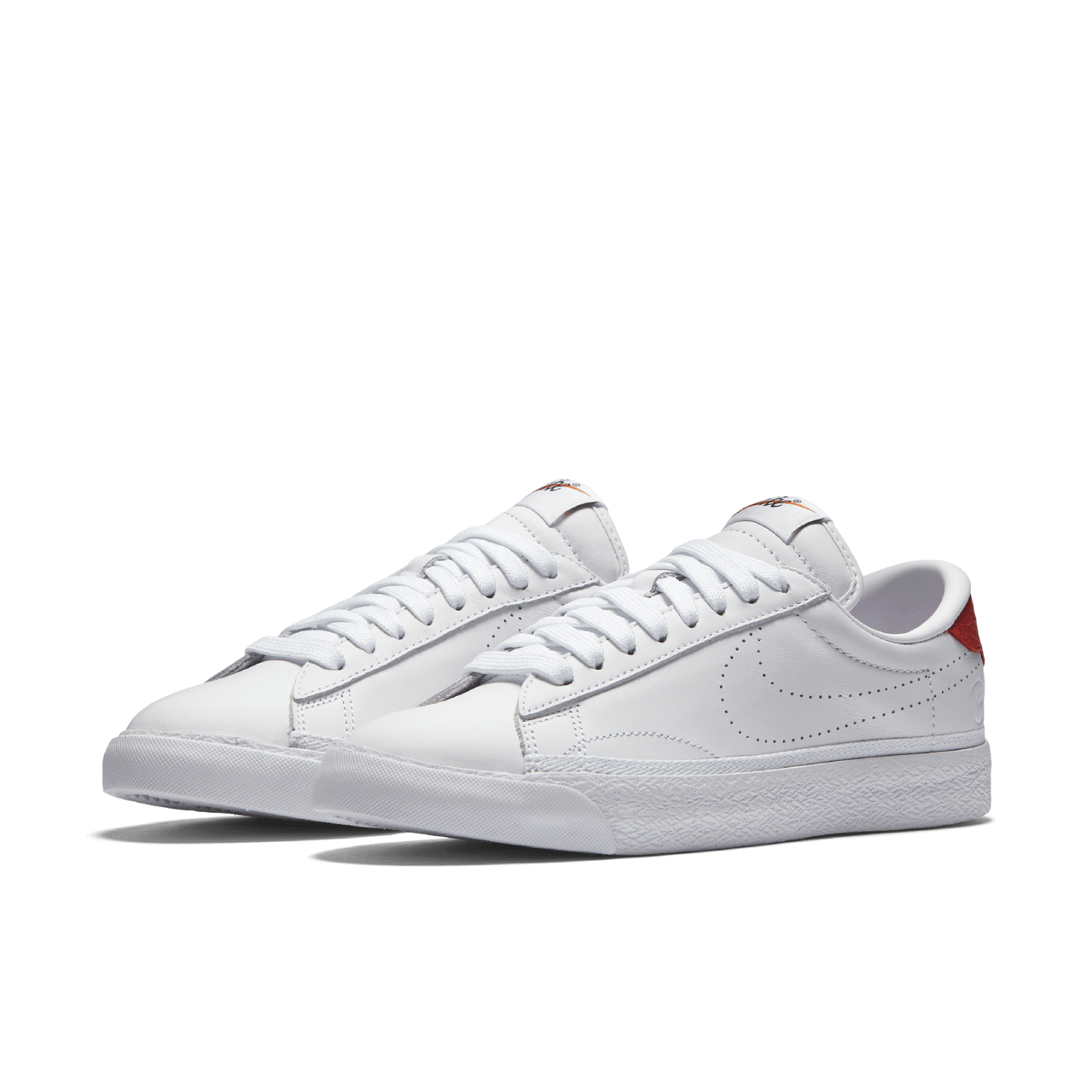 Women s NikeLab x Fragment Zoom Tennis Classic White University Red Nike SNKRS