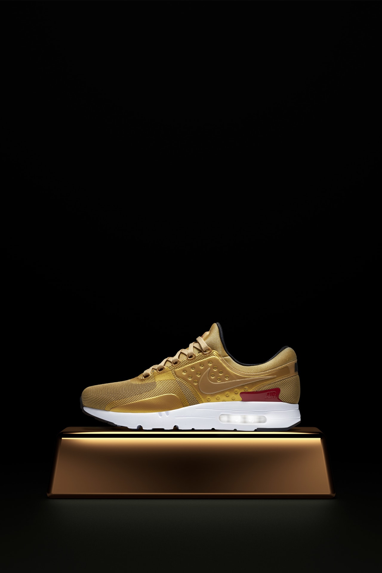 Metallic Gold Nike SNKRS