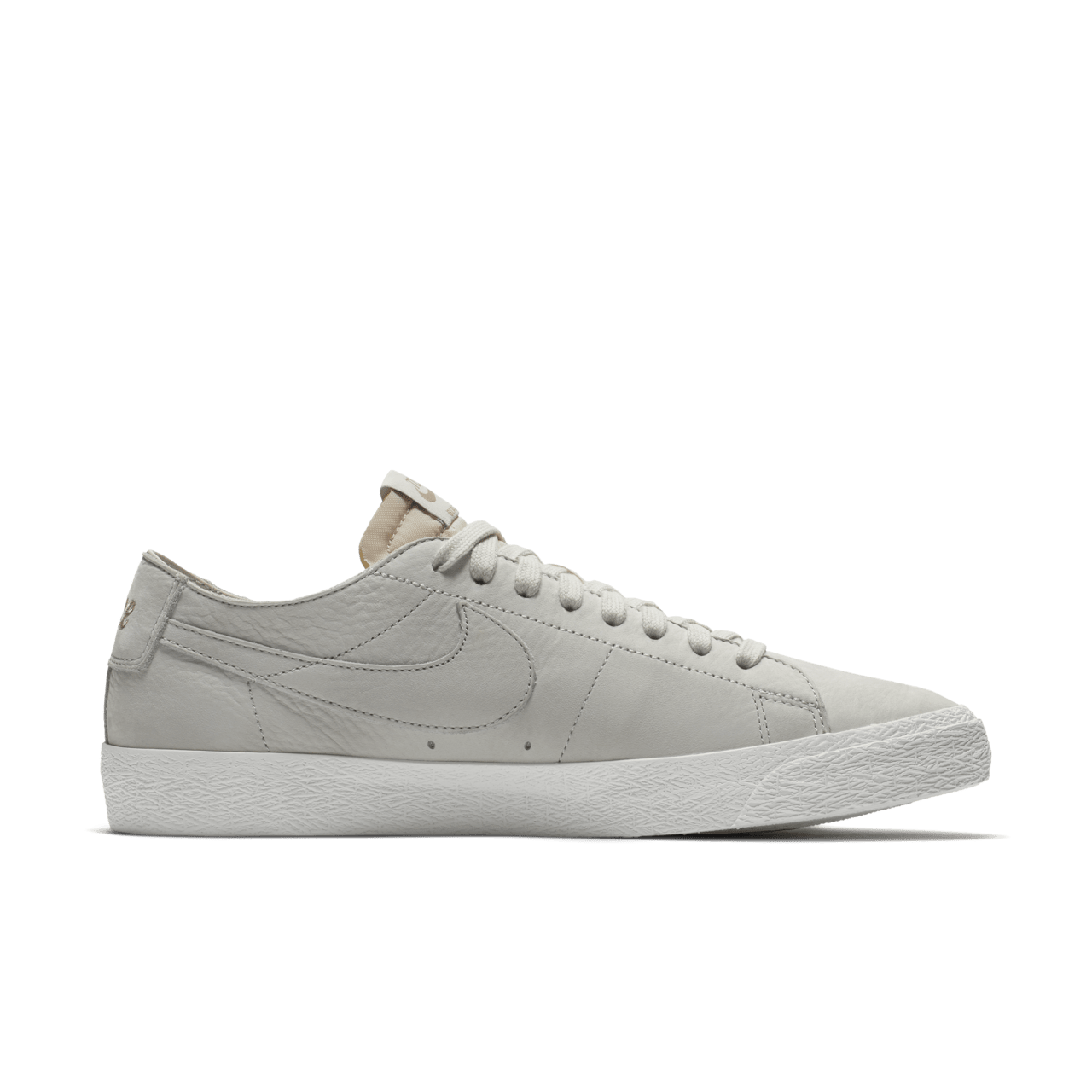 SB ZOOM BLAZER LOW DECON