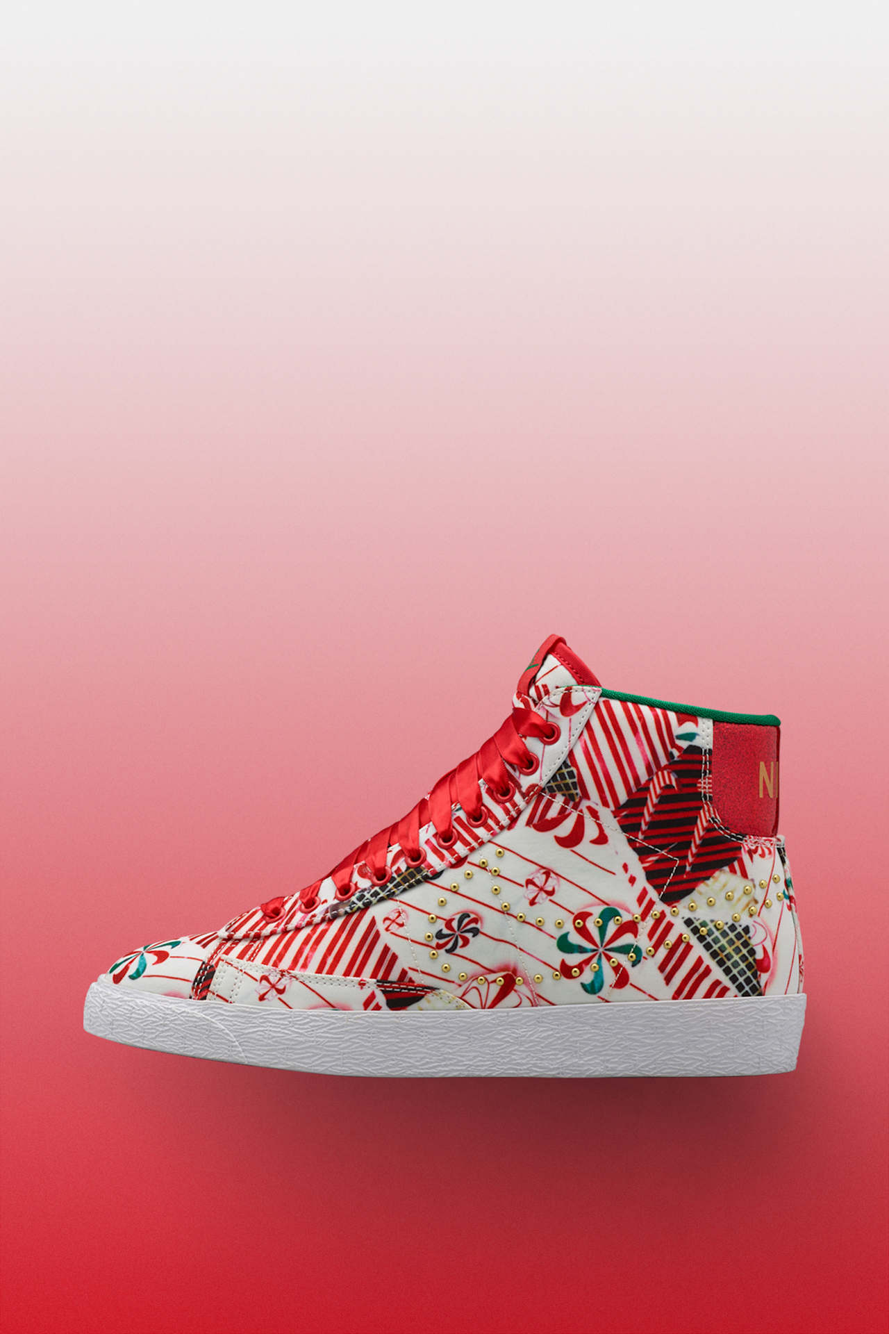 WMNS BLAZER MID