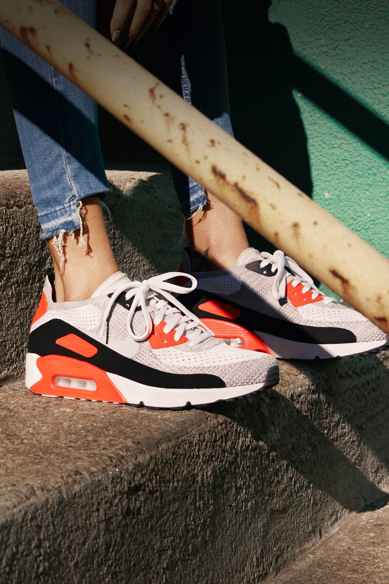 Nike Air Max 90 Ultra 2.0 Flyknit White Bright Crimson pour Femme. Nike SNKRS