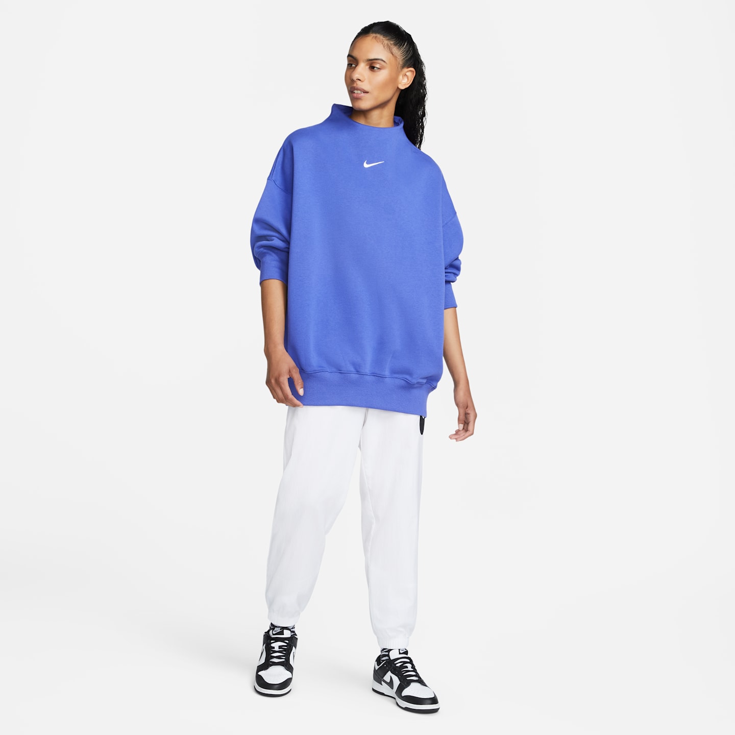 Женская толстовка Nike Sportswear Phoenix Fleece Over-Oversized Mock-Neck 3/4-Sleeve, цвет: Молочный — фото 4