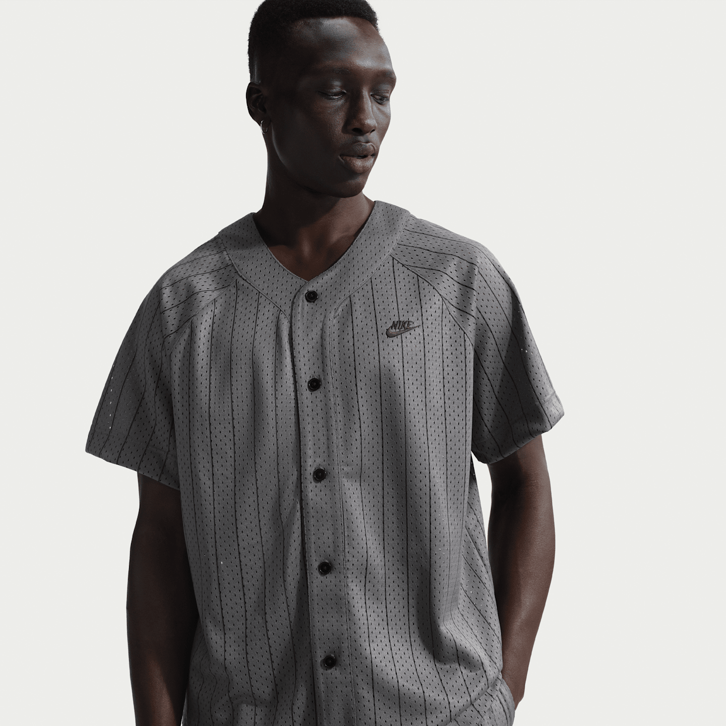 Мужской топ Nike Sportswear Club Jersey, цвет: Железный серый / Чёрный — фото 1