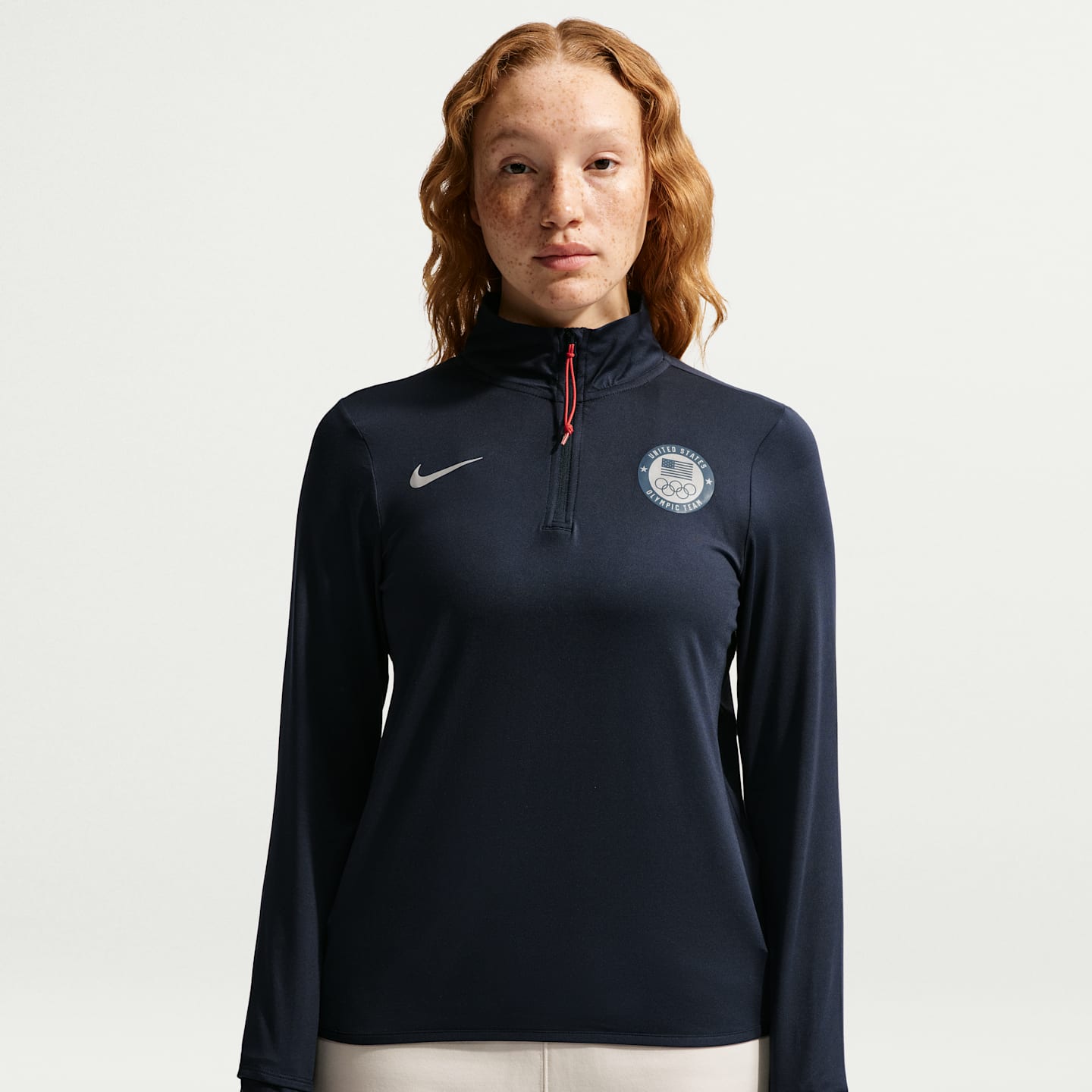 Женский топ Nike United States Olympic Team Swift Element на молнии 1/4, цвет: Обсидиановый — фото 1