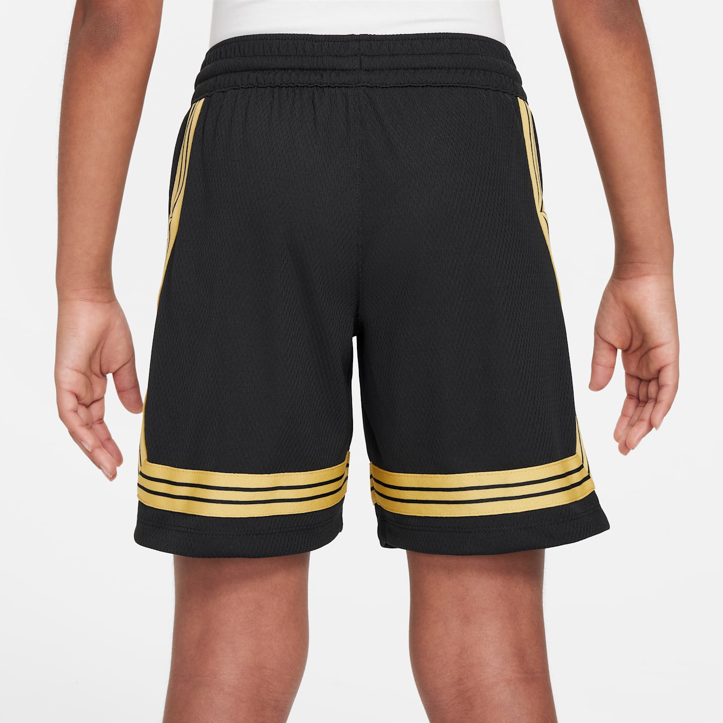 Детские баскетбольные шорты для девочек Nike Fly Crossover, цвет: Чёрный / Золотой — фото 3