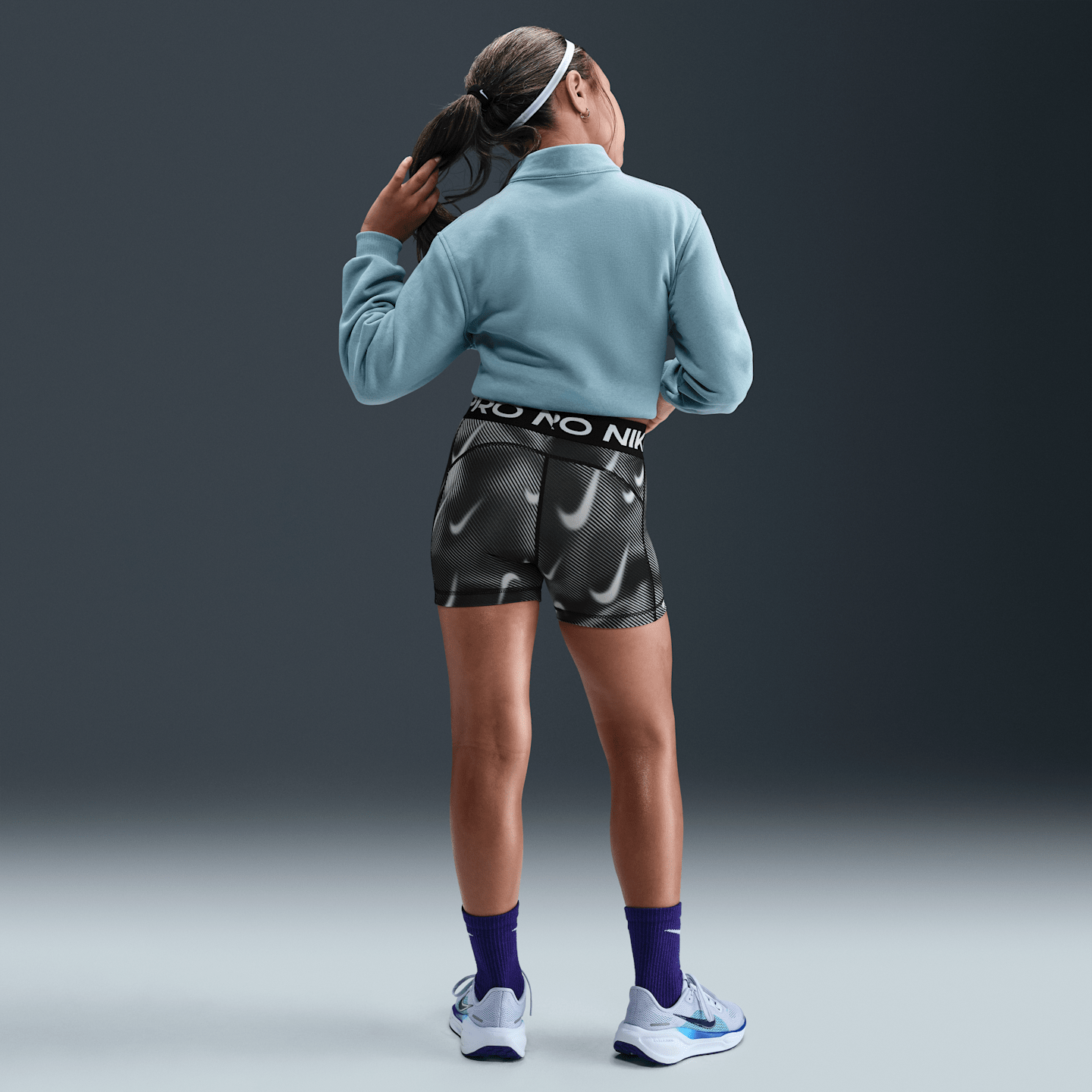 Детские шорты для девочек Nike Pro Dri-FIT, цвет: Чёрный / Белый — фото 4