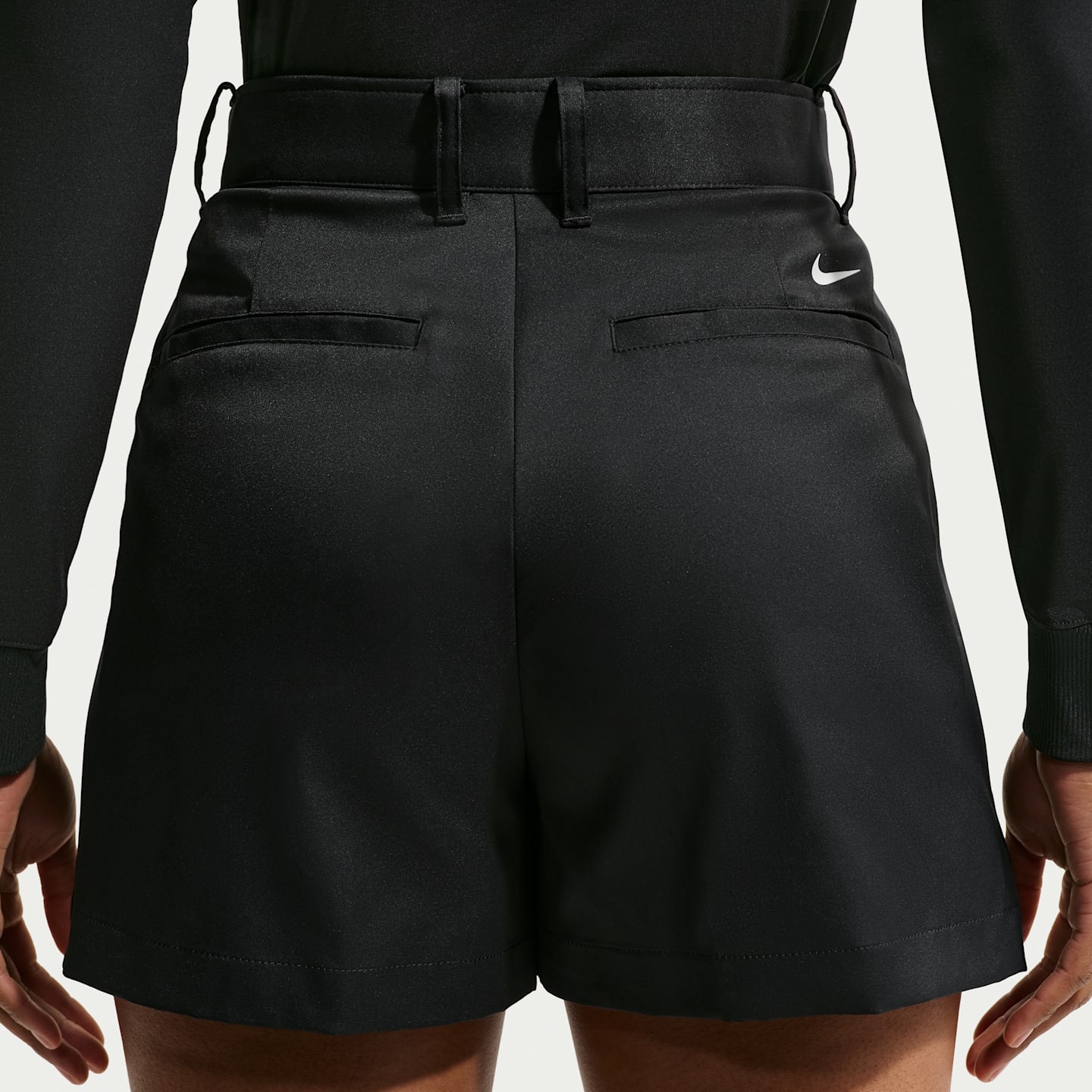 Женские шорты для гольфа Nike Golf Club Dri-FIT, цвет: Чёрный / Молочный — фото 3
