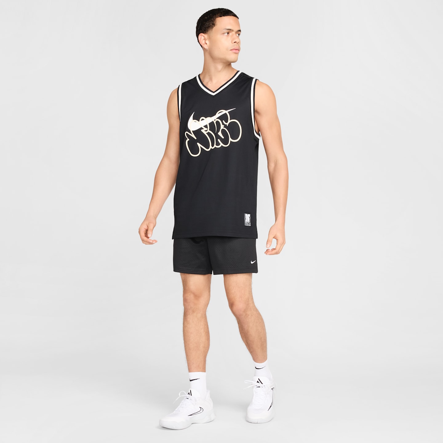 Мужские баскетбольные шорты Nike Dri-FIT из сетки 5, цвет: Чёрный / Белый — фото 6