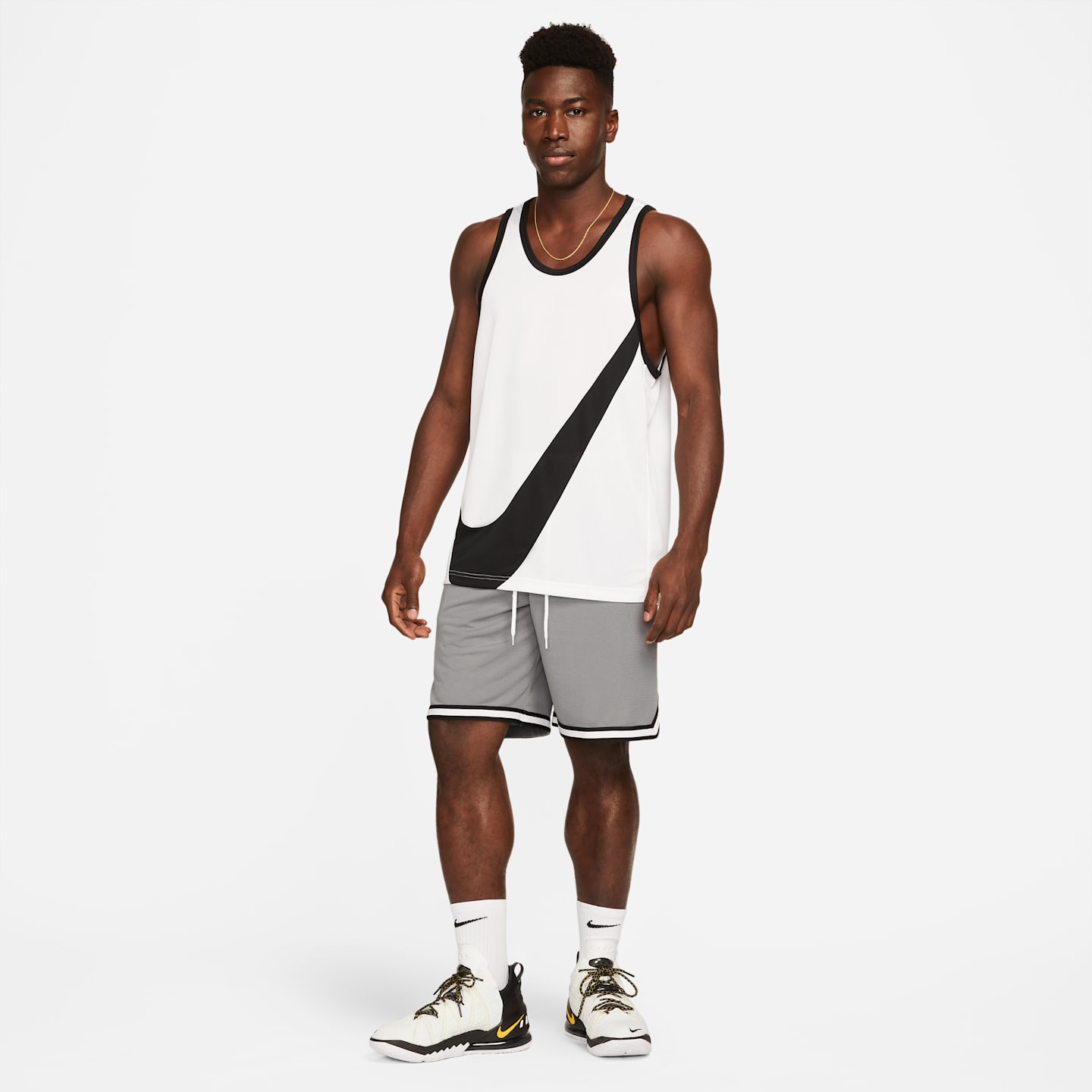 Мужские баскетбольные шорты Nike Dri-FIT DNA, цвет: Холодный серый / Чёрный — фото 7