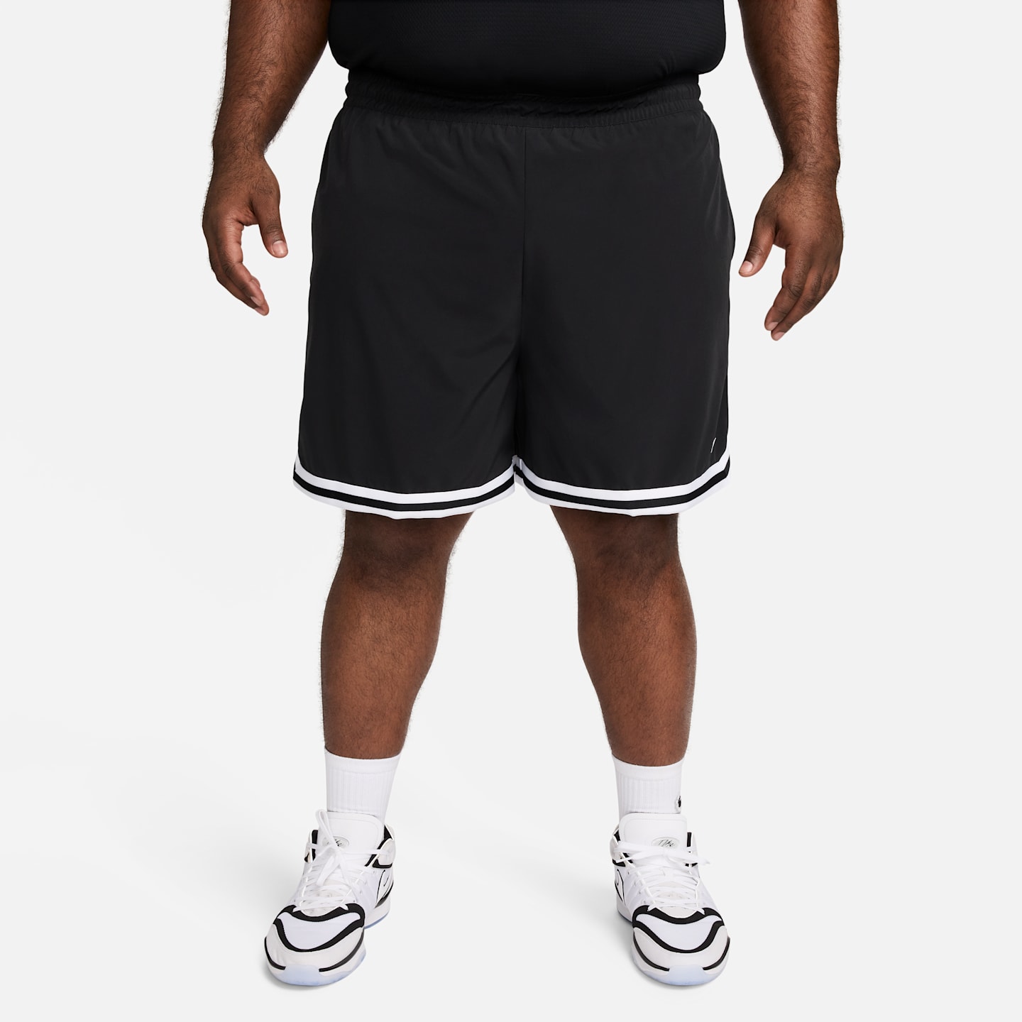 Мужские баскетбольные шорты Nike DNA Dri-FIT UV Woven, цвет: Чёрный / Белый — фото 8