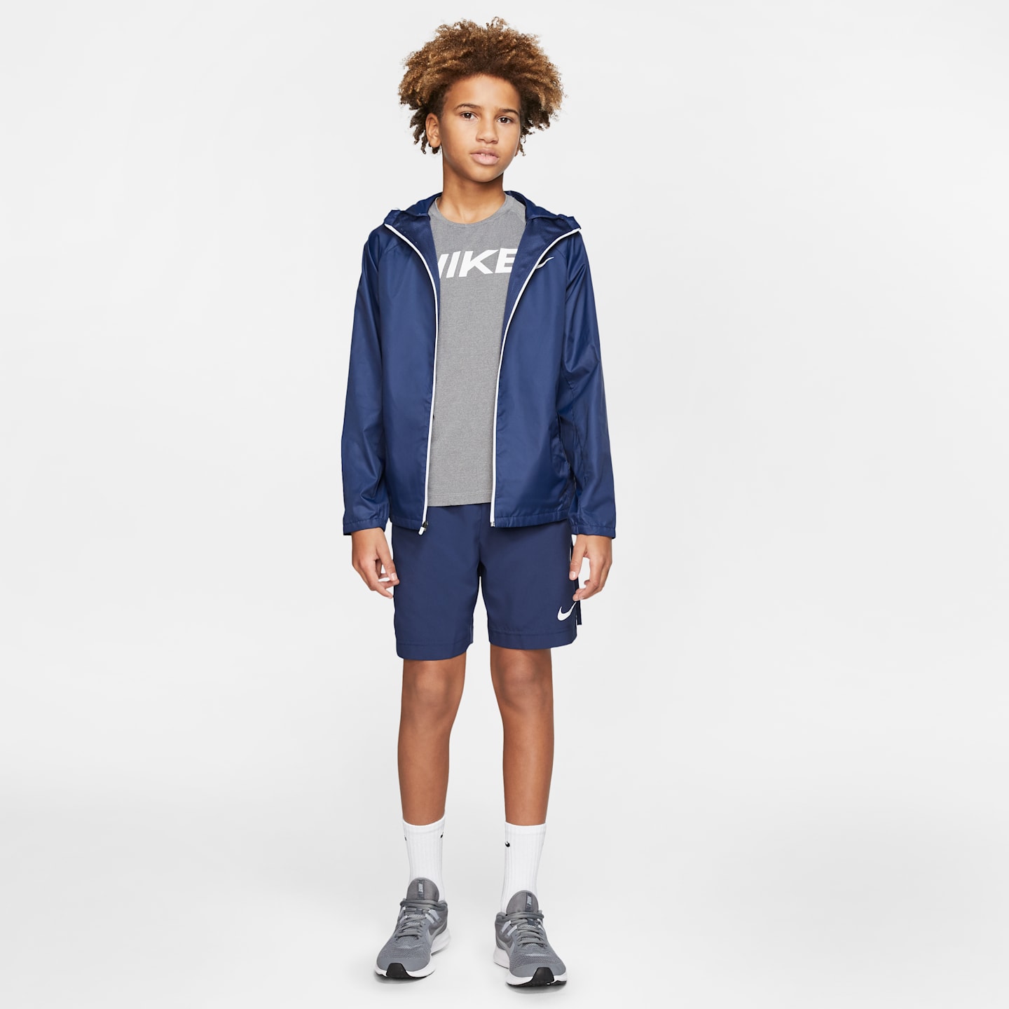 Топ Nike Pro Short-Sleeve Training для мальчиков, цвет: Карбоновый меланжевый / Белый — фото 5