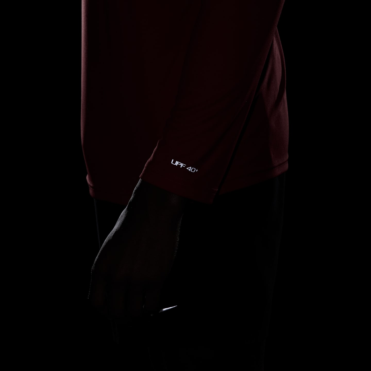 Мужской плавательный лонгслив Nike Swim Hydroguard Essential Dri-FIT UV, цвет: Красный / Белый — фото 7