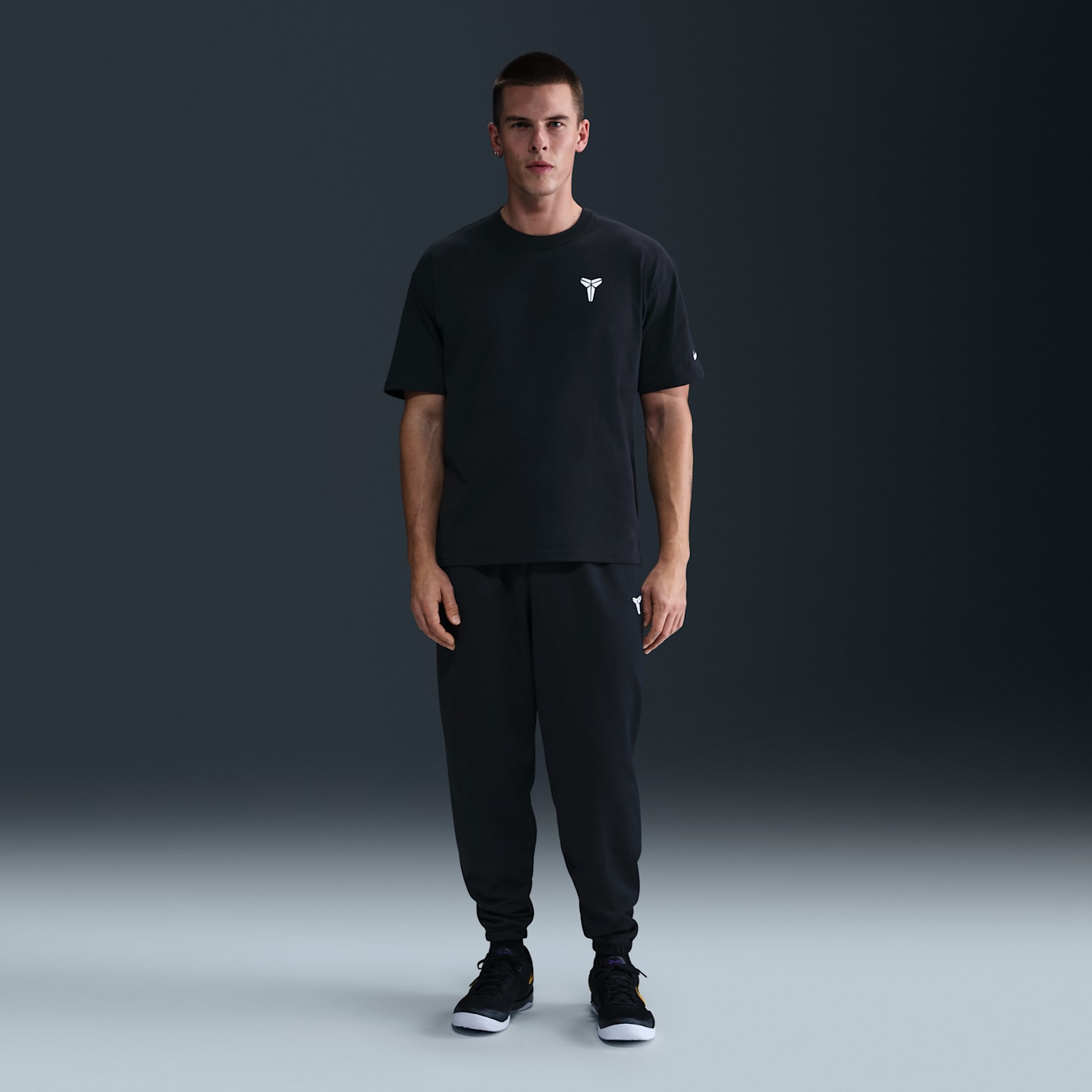 Мужские брюки Nike Kobe Therma-FIT Basketball, цвет: Чёрный / Белый — фото 1