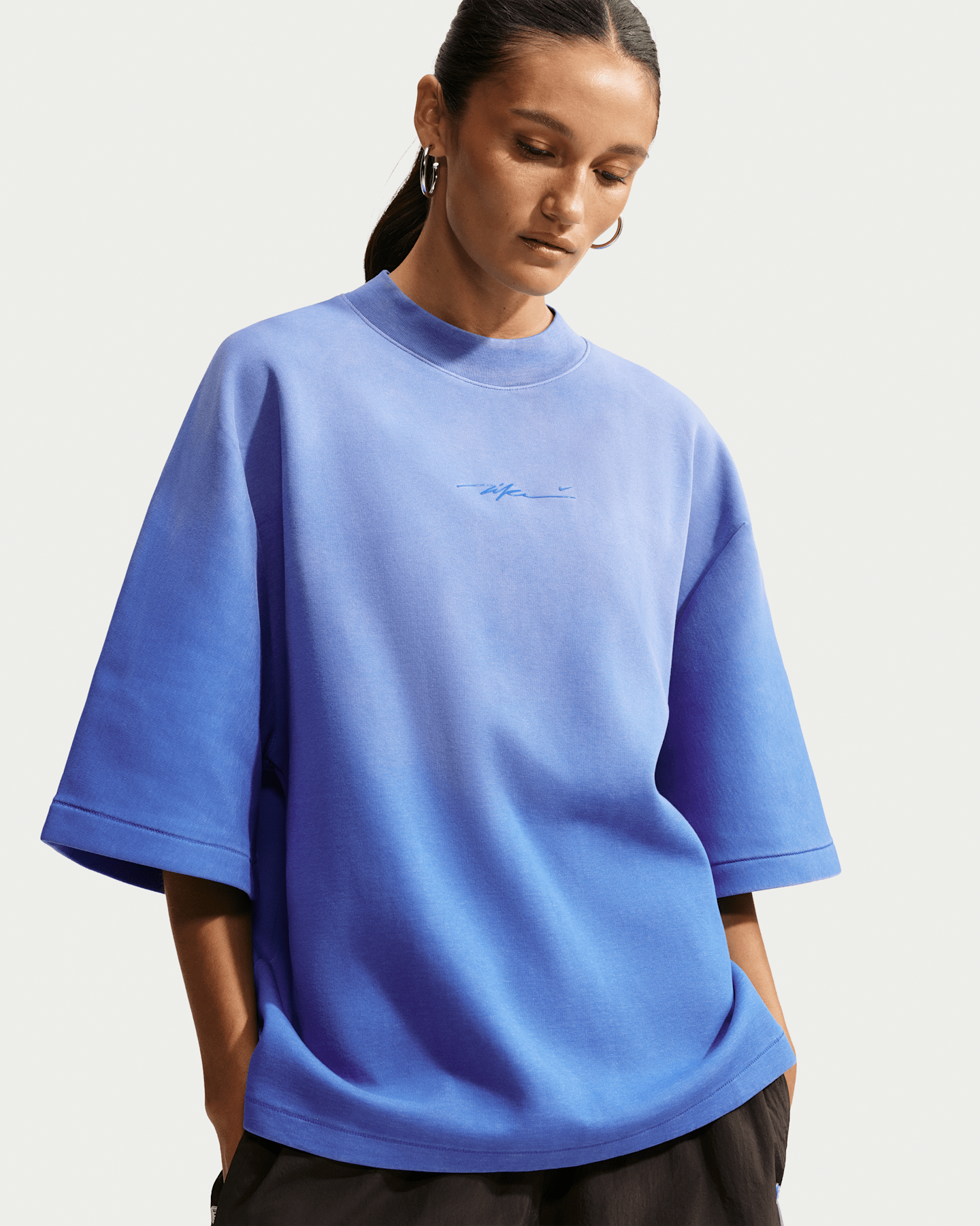 Женская футболка Nike Energy Oversized Short-Sleeve, цвет: Королевский синий — фото 1
