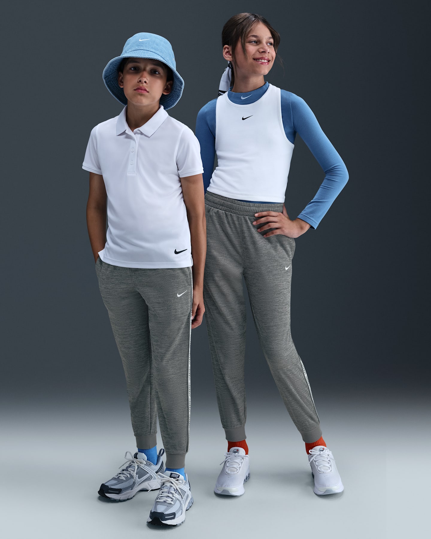 Детские брюки Nike Sportswear Club Dri-FIT, цвет: Дымчатый серый / Серый — фото 8