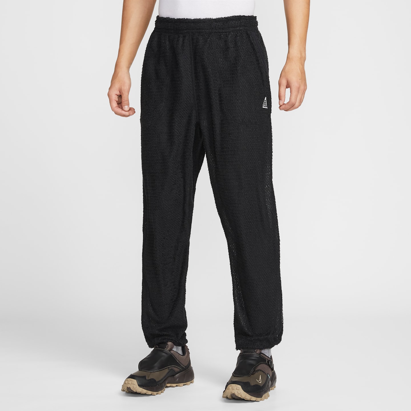 Мужские брюки Nike ACG Wolf Lichen, цвет: Чёрный / Антрацитовый — фото 1