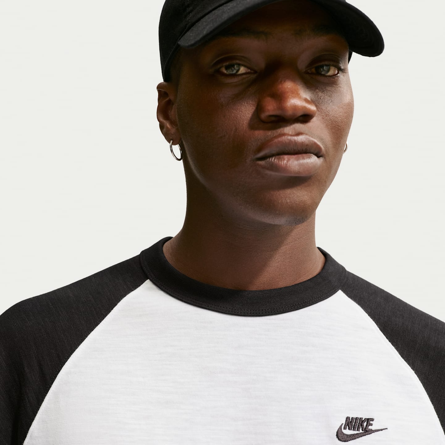 Мужской топ Nike Sportswear Club 3/4-Sleeve Raglan Top, цвет: Чёрный / Белый — фото 3
