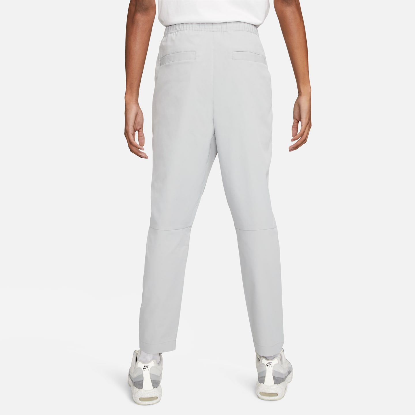 Мужские тканые зауженные брюки Nike Club, цвет: Серый / Белый — фото 2