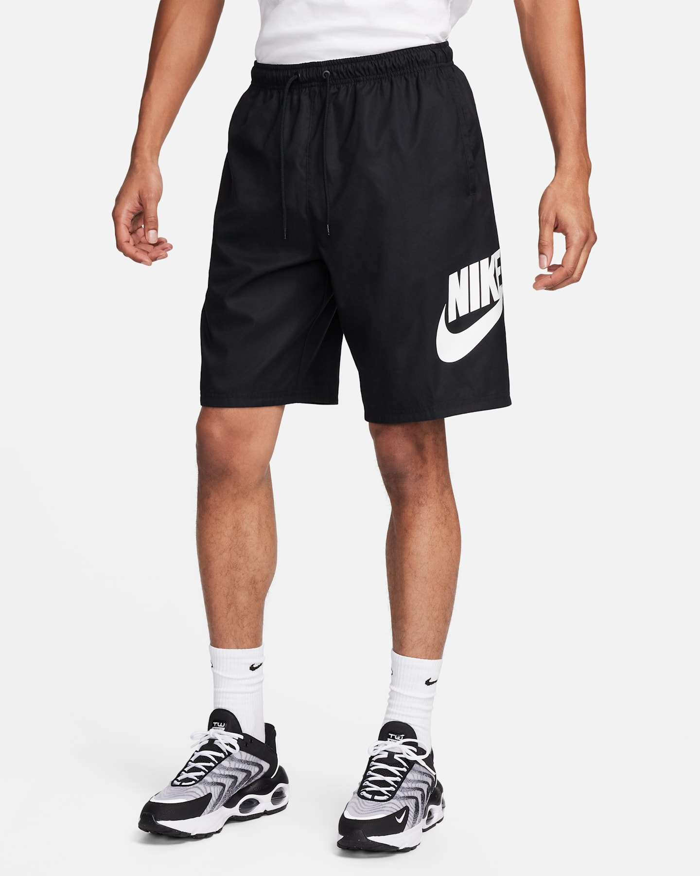 Мужские тканые шорты Nike Club, цвет: Чёрный / Белый — фото 8