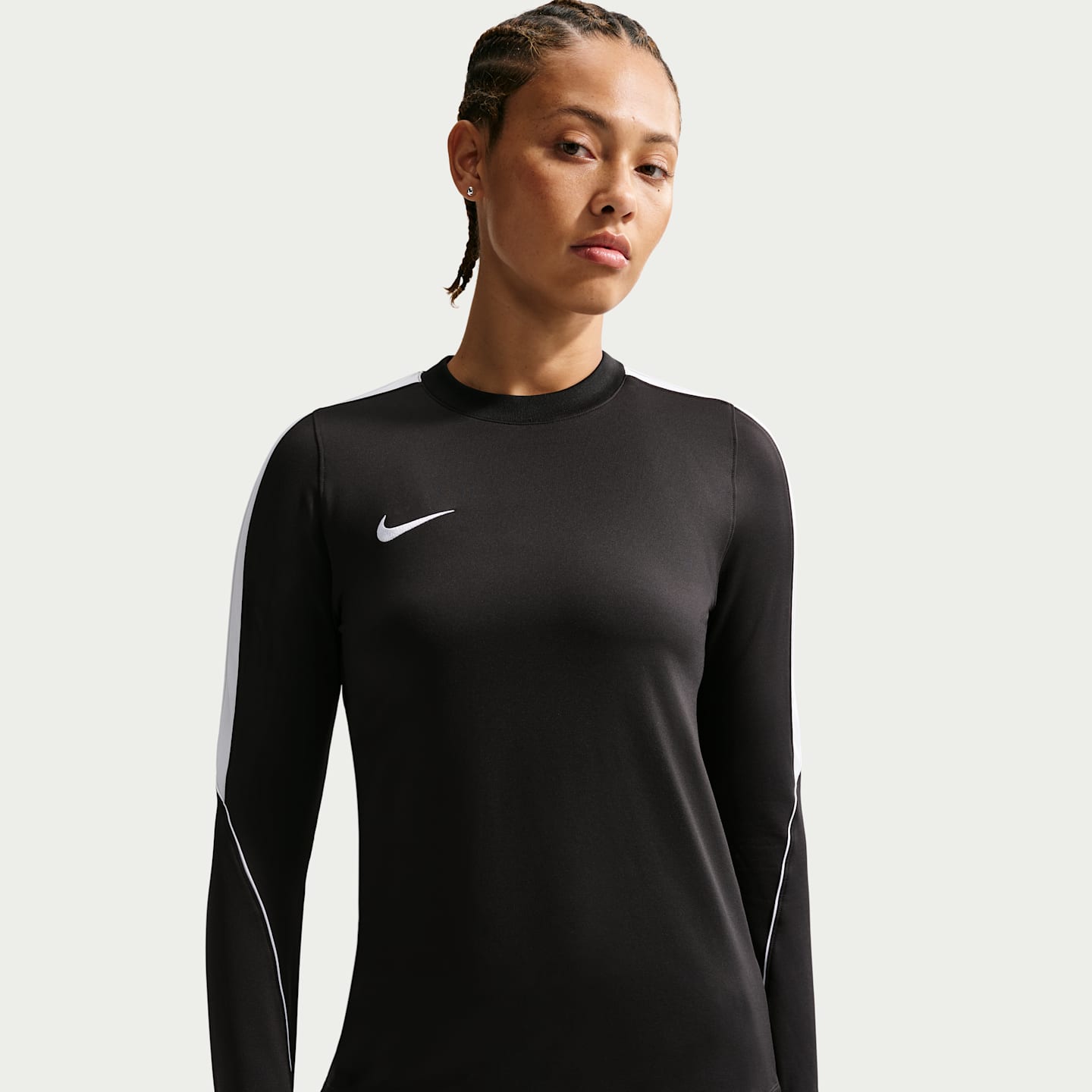 Женский топ Nike Strike Dri-FIT Soccer Crew-Neck Top, цвет: Чёрный / Белый — фото 1