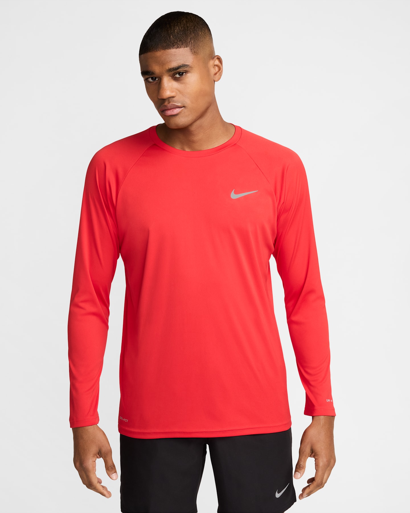 Мужской плавательный лонгслив Nike Swim Hydroguard Essential Dri-FIT UV, цвет: Красный / Белый — фото 9