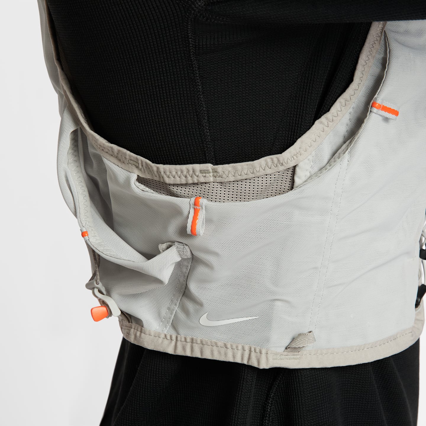 Жилет Nike ACG Goat Pack, 5 л, цвет: Серый туманный / Оранжевый — фото 7