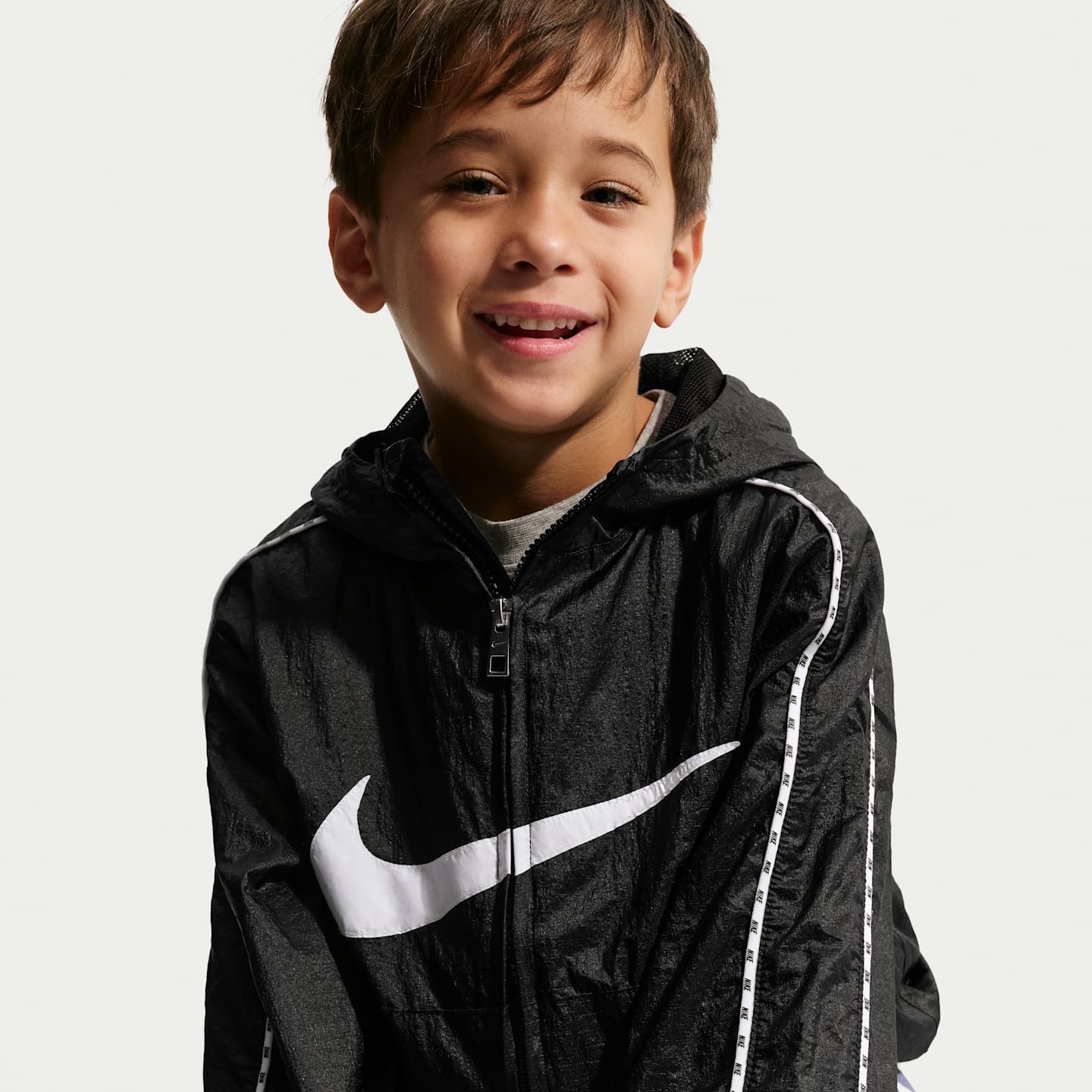 Куртка Nike Lightweight Translucent Ripstop Jacket для малышей, цвет: Чёрный — фото 3