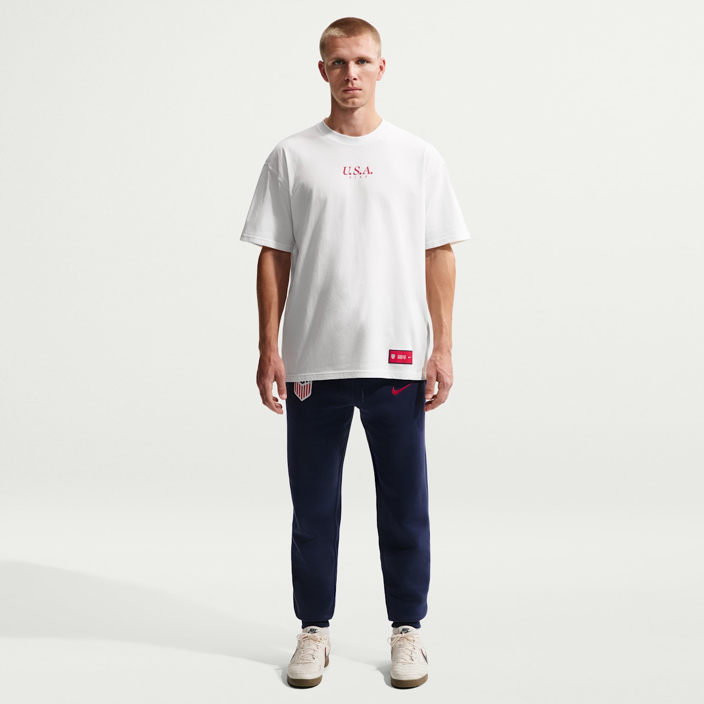 Мужские футбольные джоггеры Nike Usmnt Club, цвет: Тёмно-синий / Красный — фото 1
