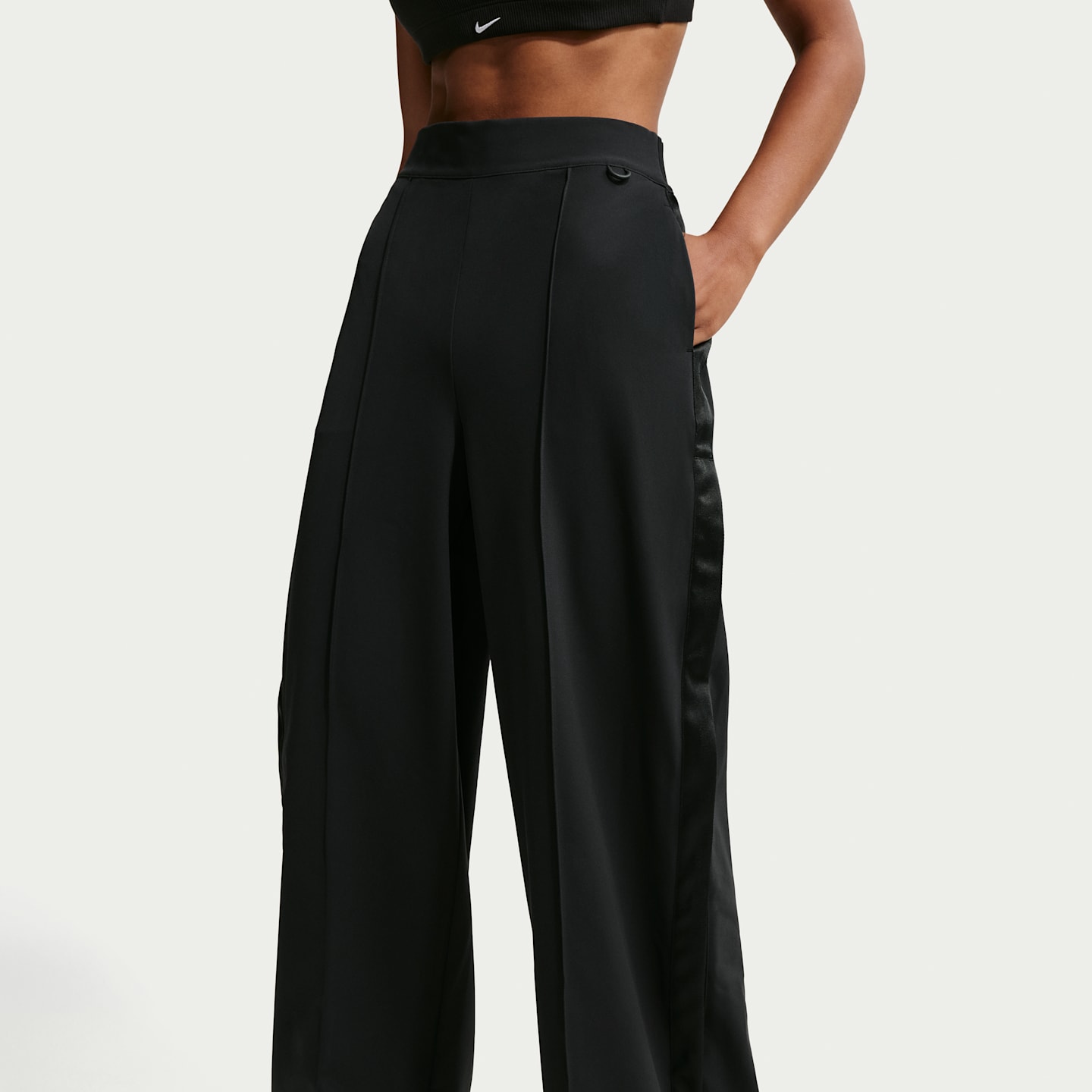 Женские свободные брюки Nike 24.7 PerfectStretch Dri-FIT с высокой посадкой, цвет: Чёрный / Серый — фото 2
