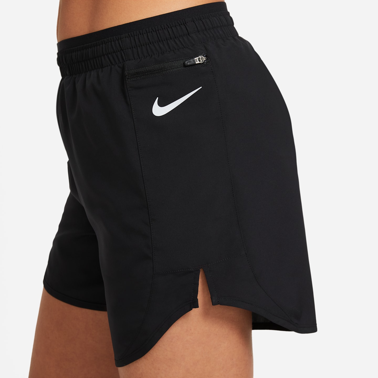Женские беговые шорты Nike Tempo Luxe, цвет: Чёрный — фото 5