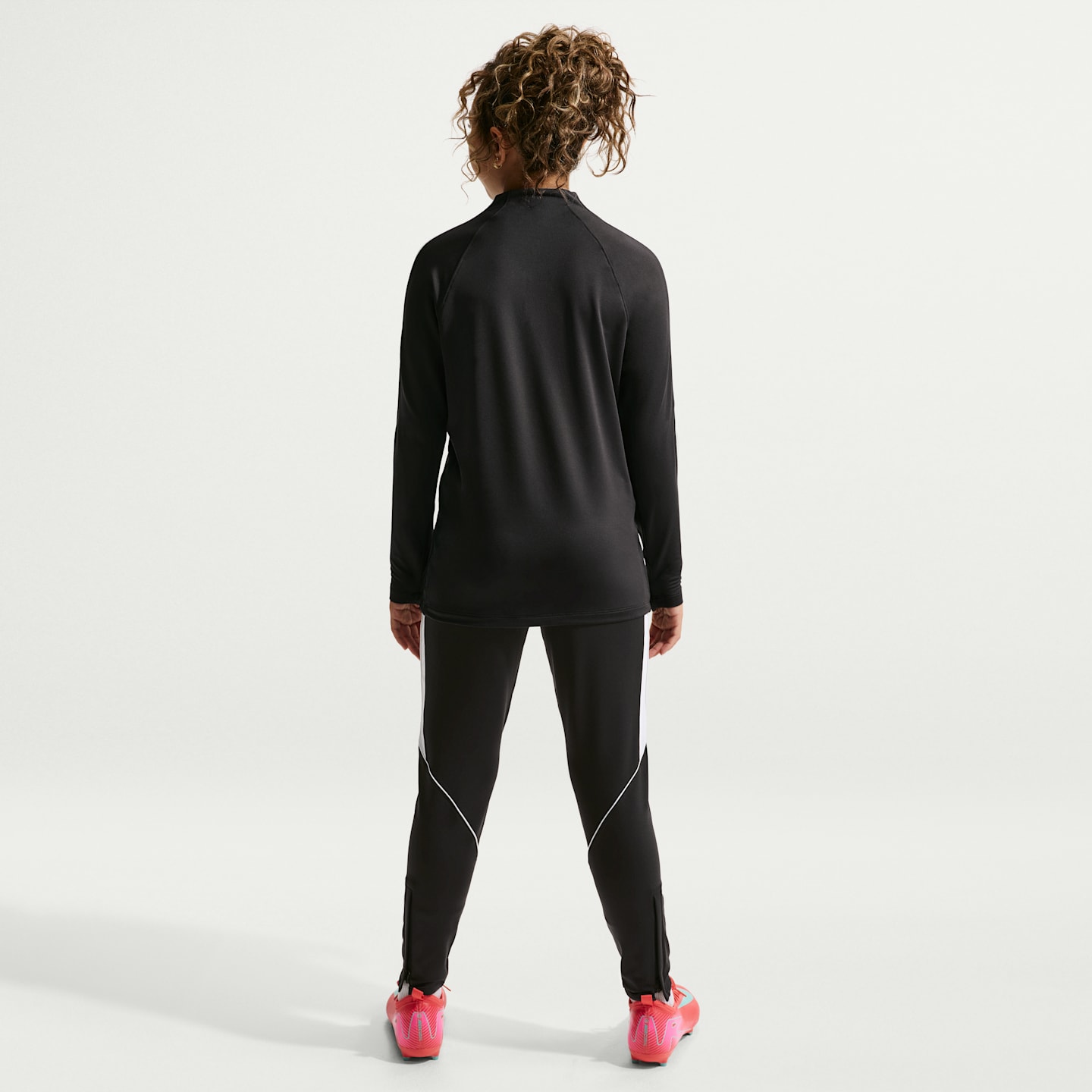 Детские футбольные брюки Nike Strike Dri-FIT, цвет: Чёрный / Белый — фото 7