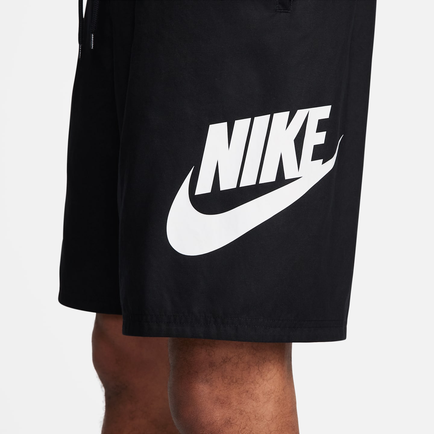 Мужские тканые шорты Nike Club, цвет: Чёрный / Белый — фото 5