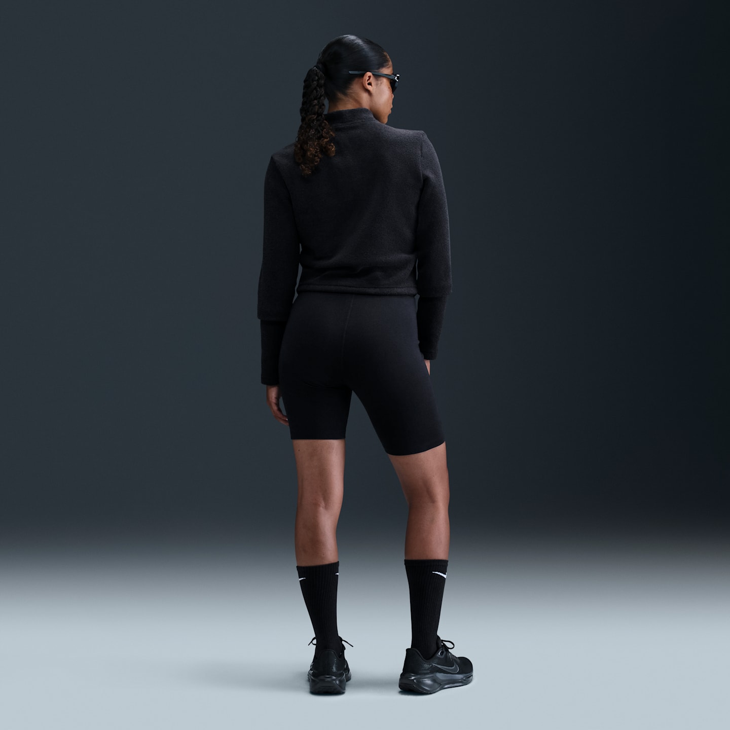 Женский топ Nike Sportswear Phoenix Plush Slim Long-Sleeve Cozy Fleece 1/2-Zip, цвет: Чёрный / Молочный — фото 5