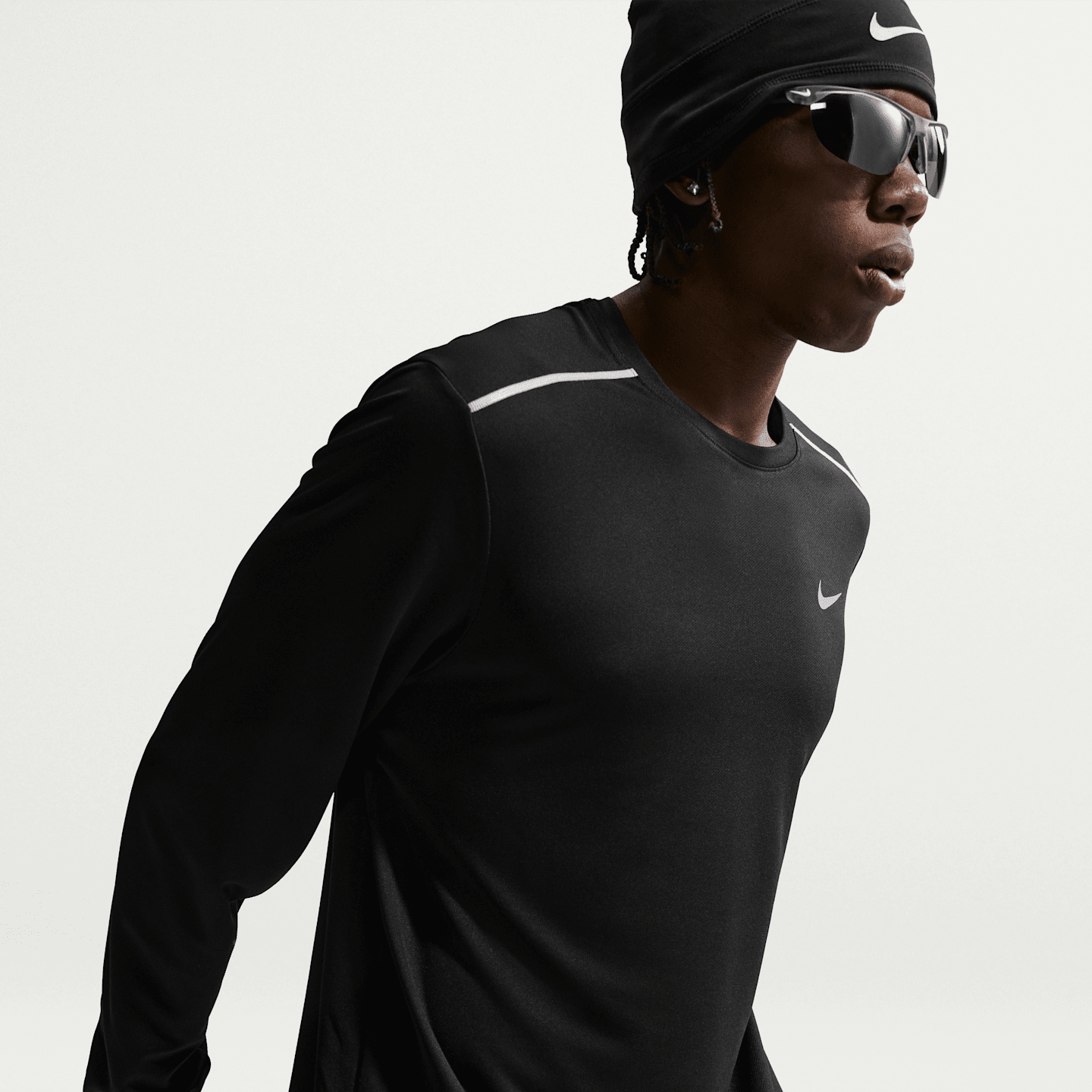 Мужской беговой топ Nike Miler Dri-FIT с длинным рукавом, цвет: Чёрный — фото 3