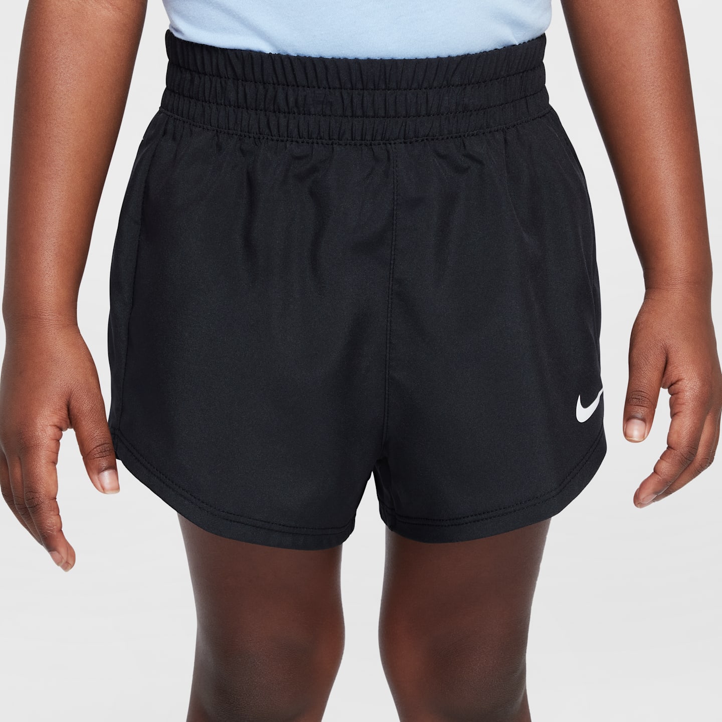 Шорты Nike Dri-FIT One Woven для малышей, цвет: Чёрный — фото 2