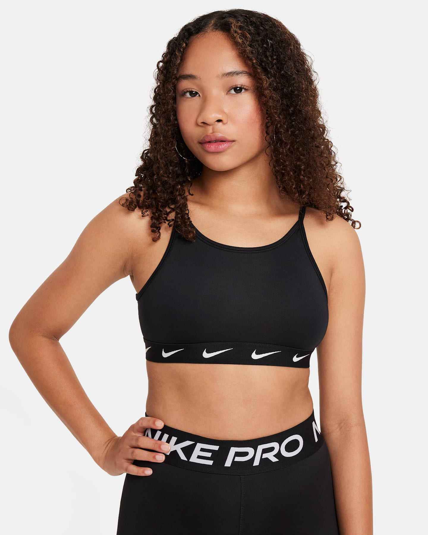 Детский спортивный бра для девочек Nike One, цвет: Чёрный / Белый — фото 6