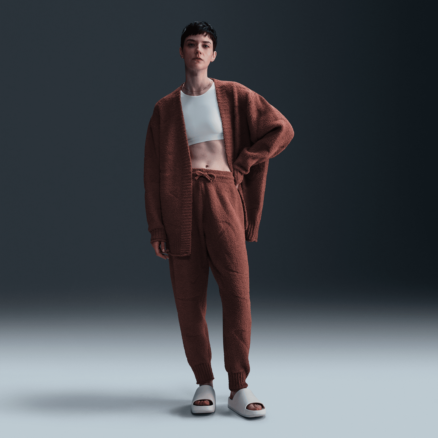 Женский кардиган Nike Sportswear Phoenix Cozy Bouclé Oversized Knit, цвет: Красный сепия — фото 4