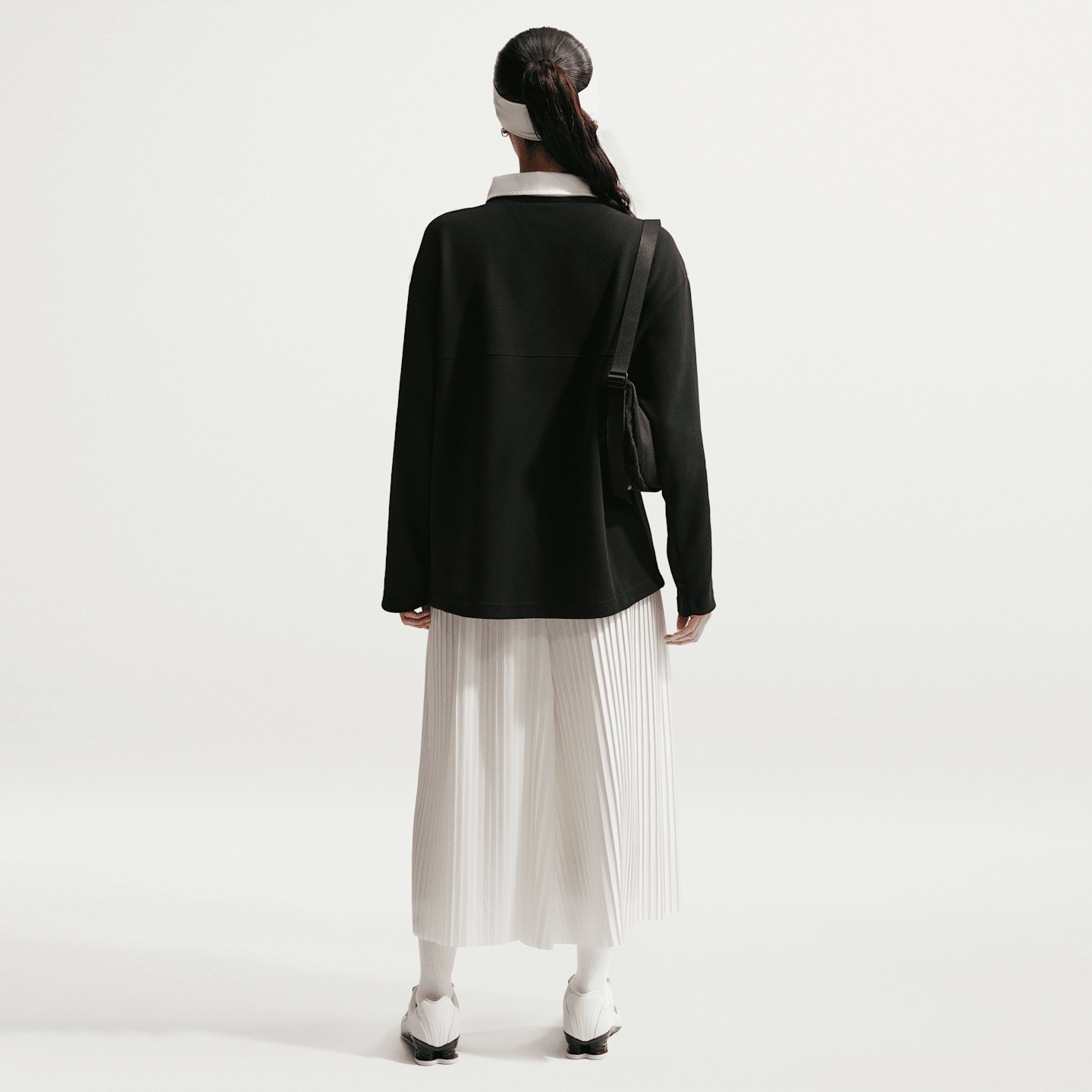 Женское поло Nike Sportswear оверсайз с длинным рукавом, большие размеры, цвет: Чёрный / Белый — фото 5