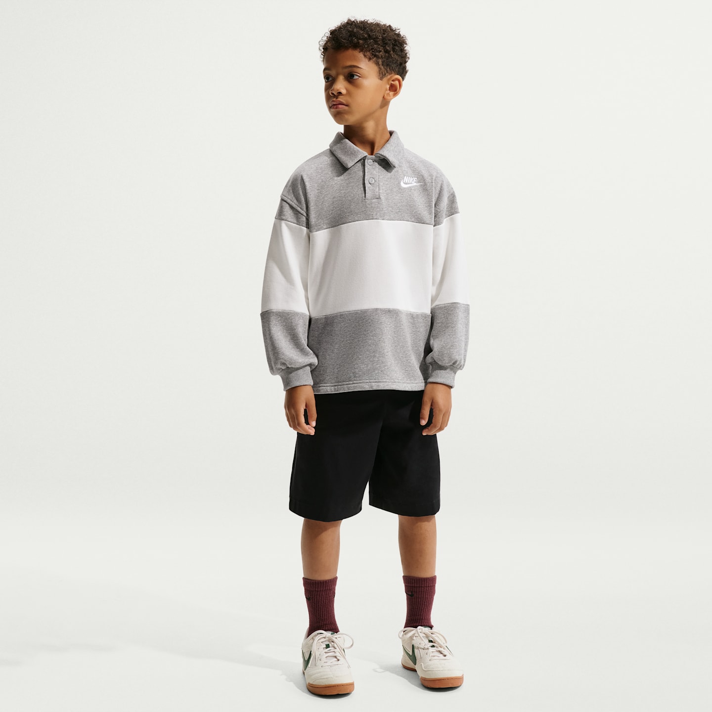 Детская регбийка Nike Sportswear Club из френч терри, цвет: Серый меланжевый / Молочный — фото 7