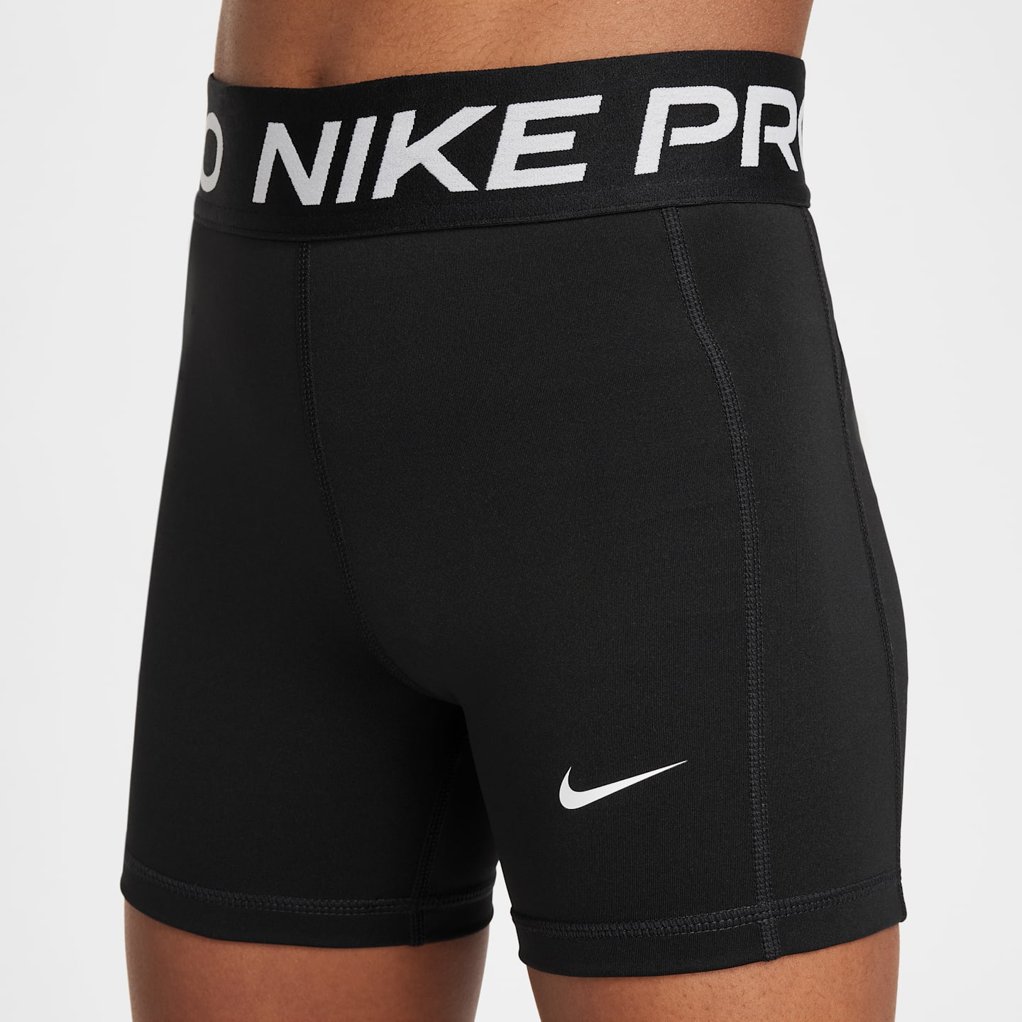 Детские шорты для девочек Nike Pro Dri-FIT с защитой от протечек для менструации, цвет: Чёрный / Белый — фото 5