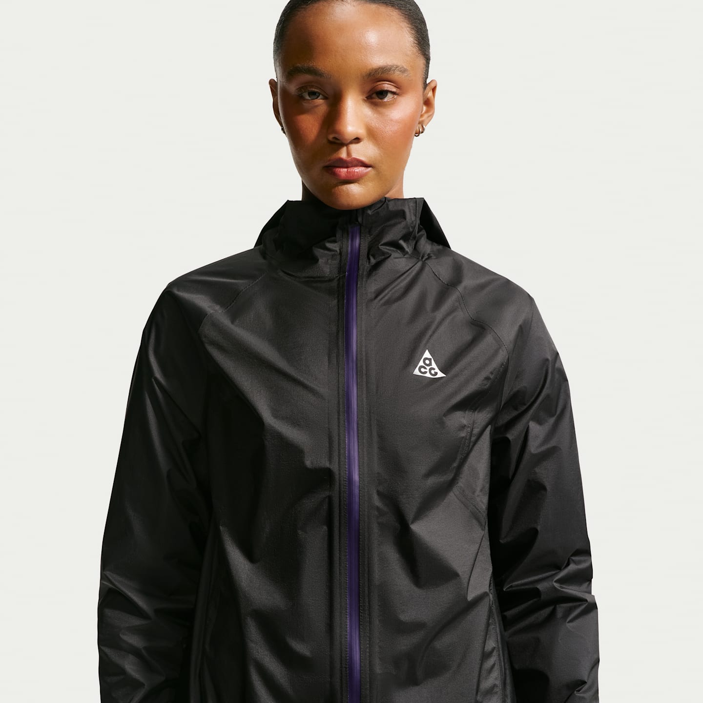 Женская куртка Nike ACG Trailwind Storm-FIT ADV, цвет: Чёрный / Снежный белый — фото 1