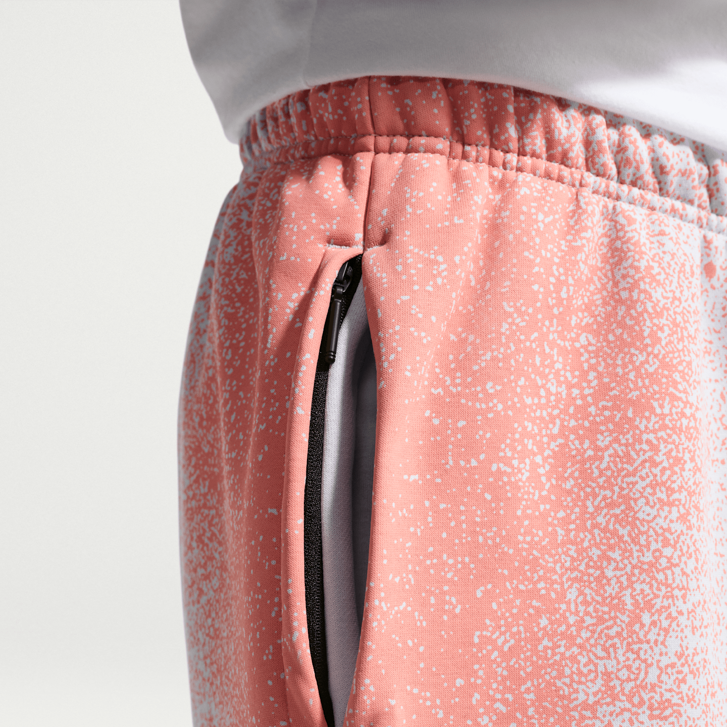 Мужские шорты Nike Standard Issue Therma-FIT Fleece Basketball 5" Shorts, цвет: Серый / Оранжевый — фото 6