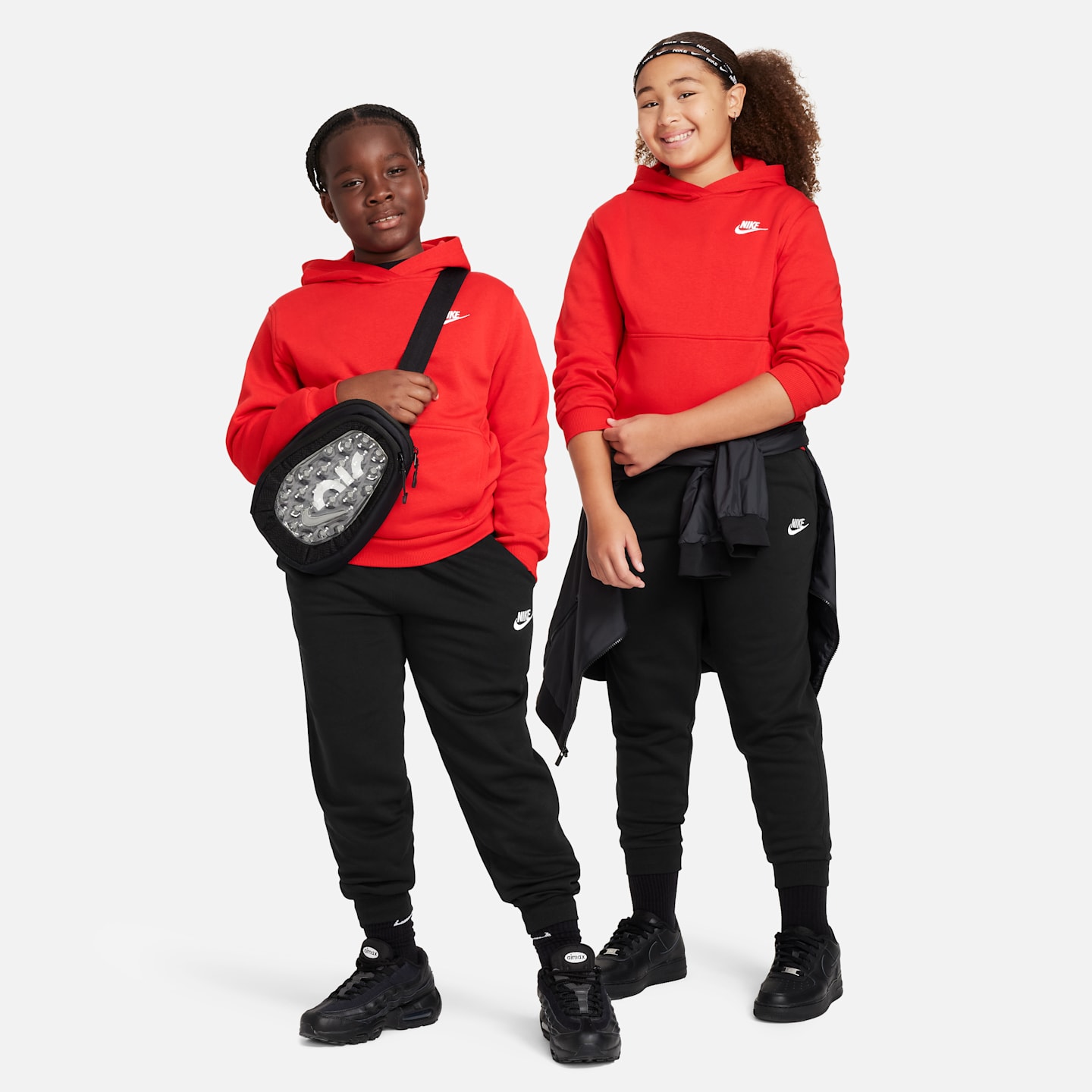 Детские брюки Nike Sportswear Club Fleece Joggers (Extended Size), цвет: Чёрный / Белый — фото 6