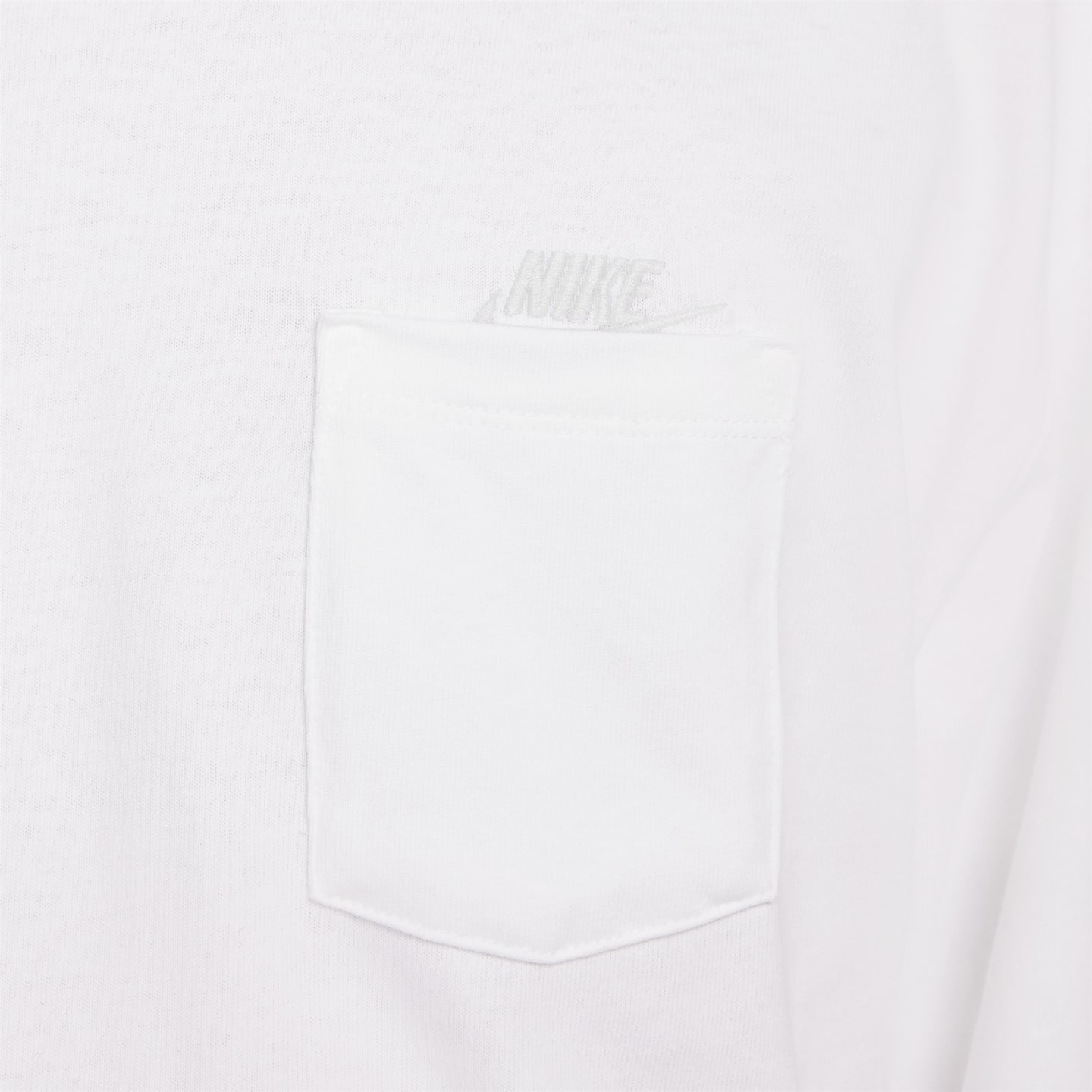 Мужская футболка Nike Sportswear Premium Essentials с длинным рукавом и карманом, цвет: Белый — фото 4