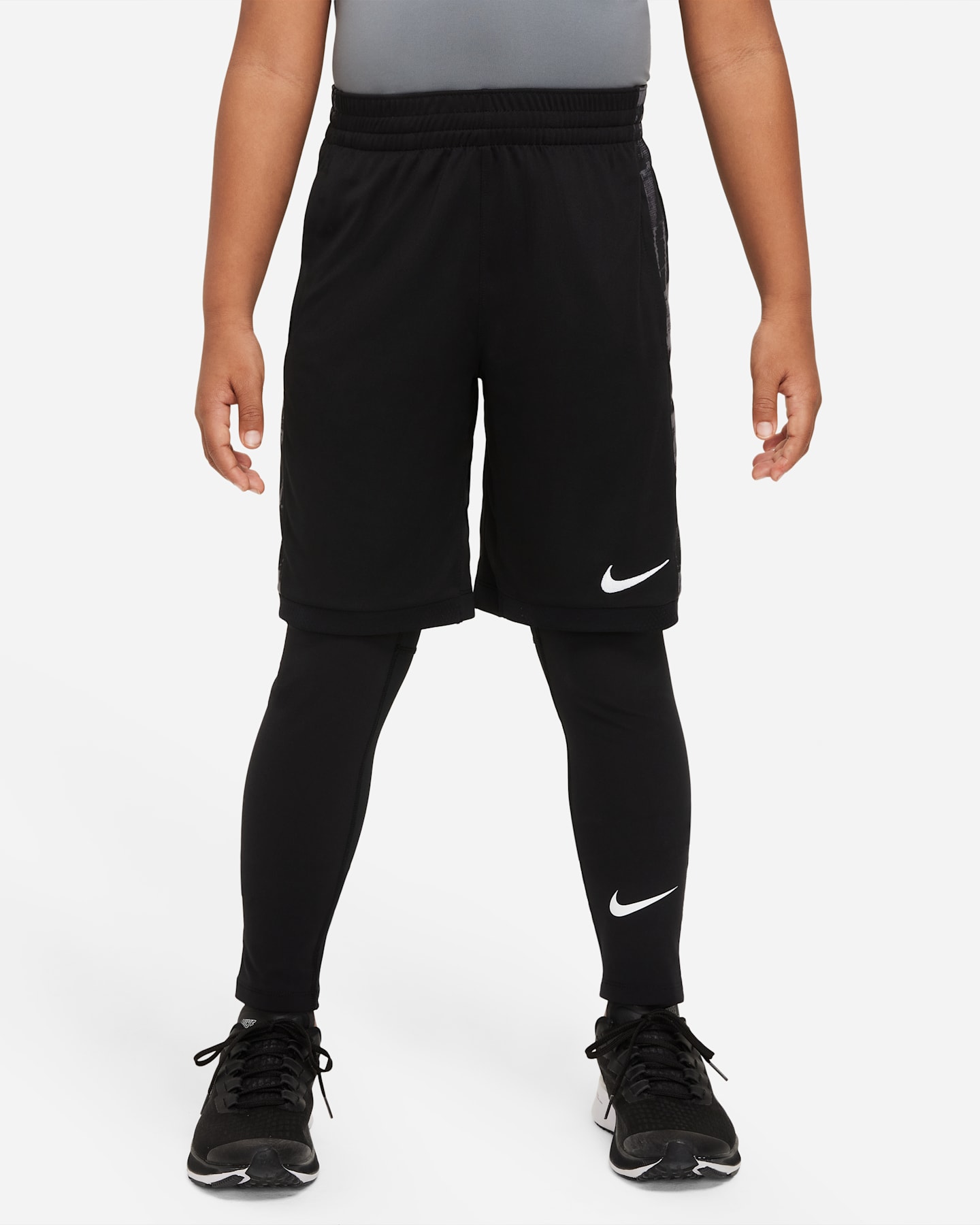 Детские тайтсы для мальчиков Nike Pro Dri-FIT, цвет: Чёрный / Белый — фото 6