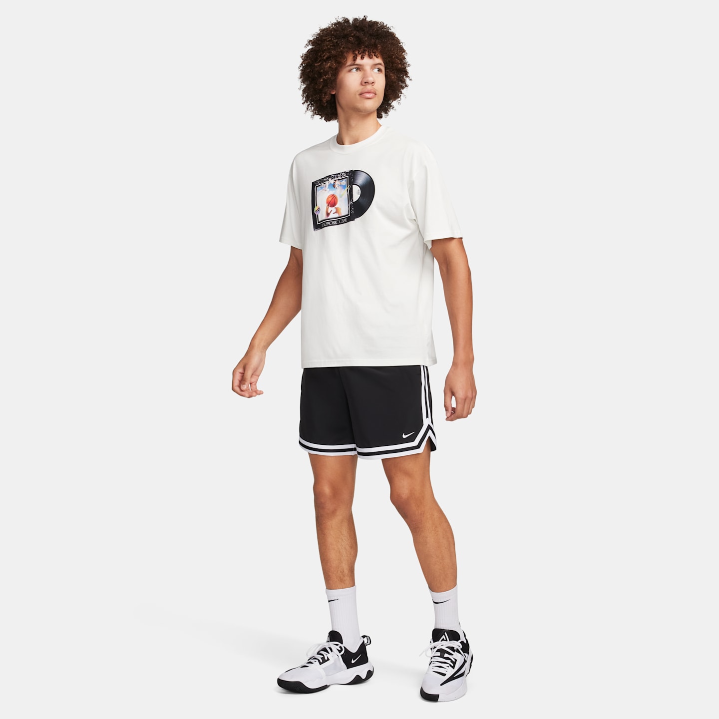 Мужские баскетбольные шорты Nike DNA Dri-FIT UV Woven, цвет: Чёрный / Белый — фото 7