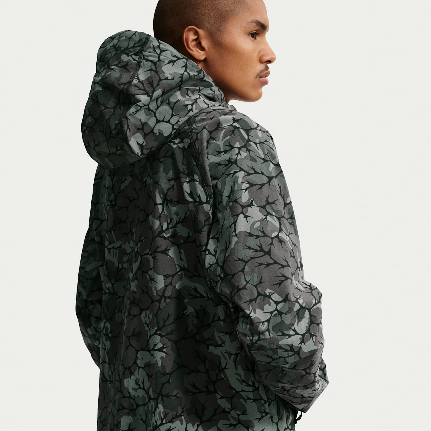 Мужская ветровка Nike Tech Woven Windrunner на молнии, цвет: Чёрный — фото 2