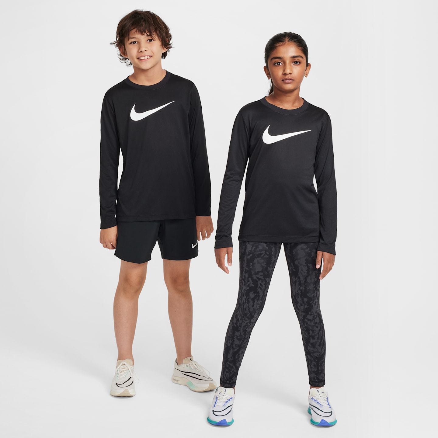 Детская футболка Nike Legend Dri-FIT с длинным рукавом, цвет: Чёрный — фото 4