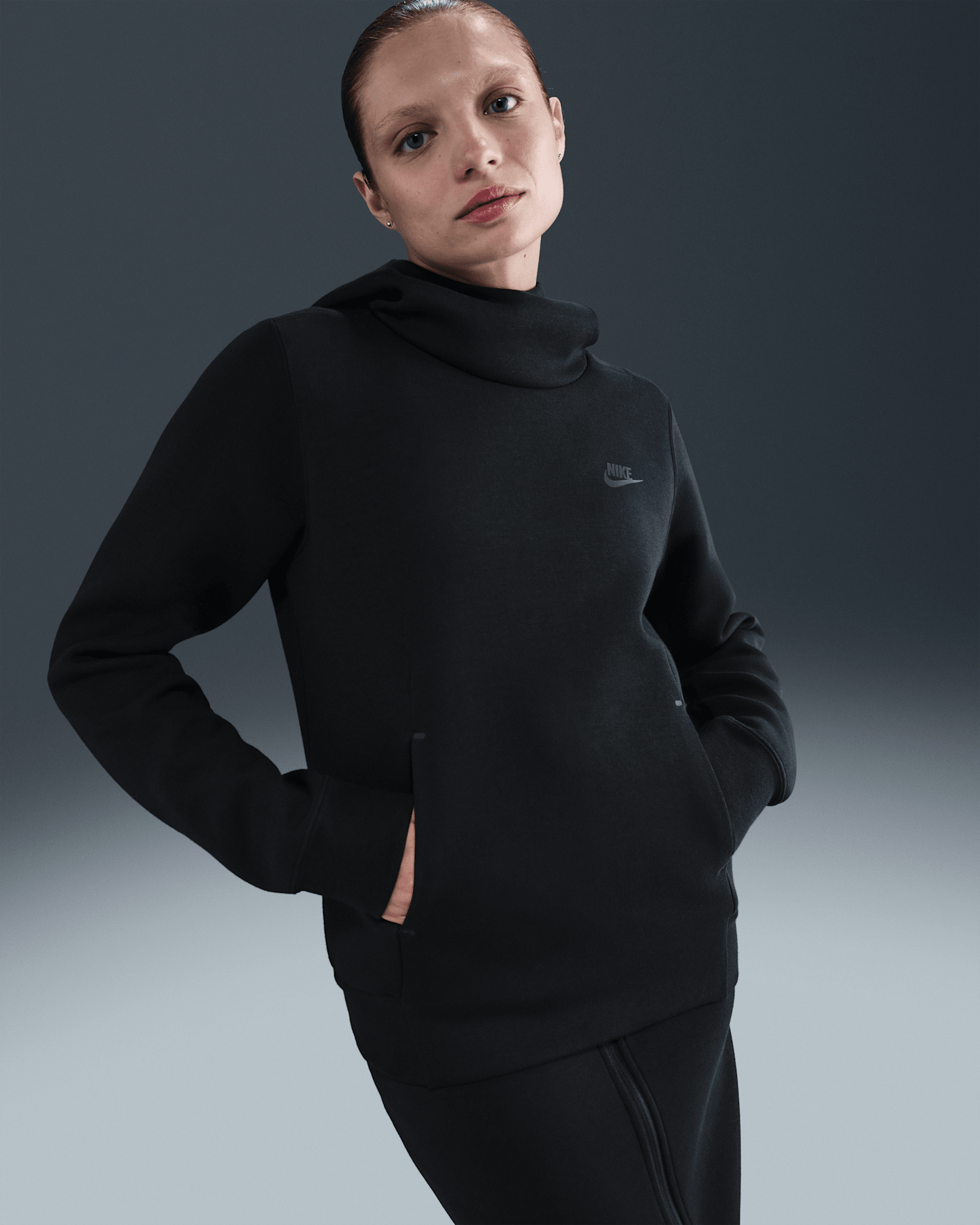 Женское худи Nike Sportswear Tech Fleece, цвет: Чёрный — фото 6