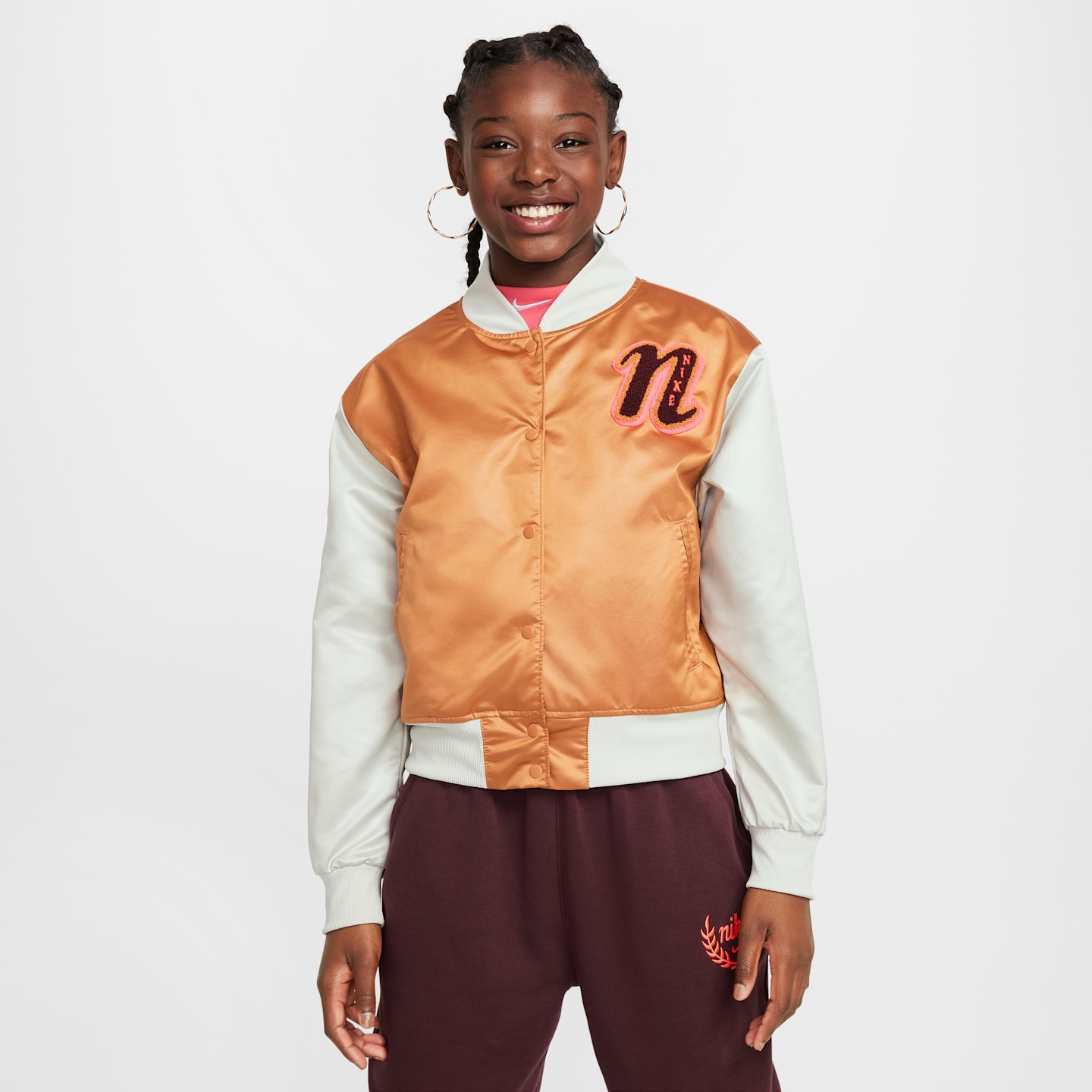Куртка Nike Sportswear Varsity для девочек, цвет: Светлый костяной — фото 1